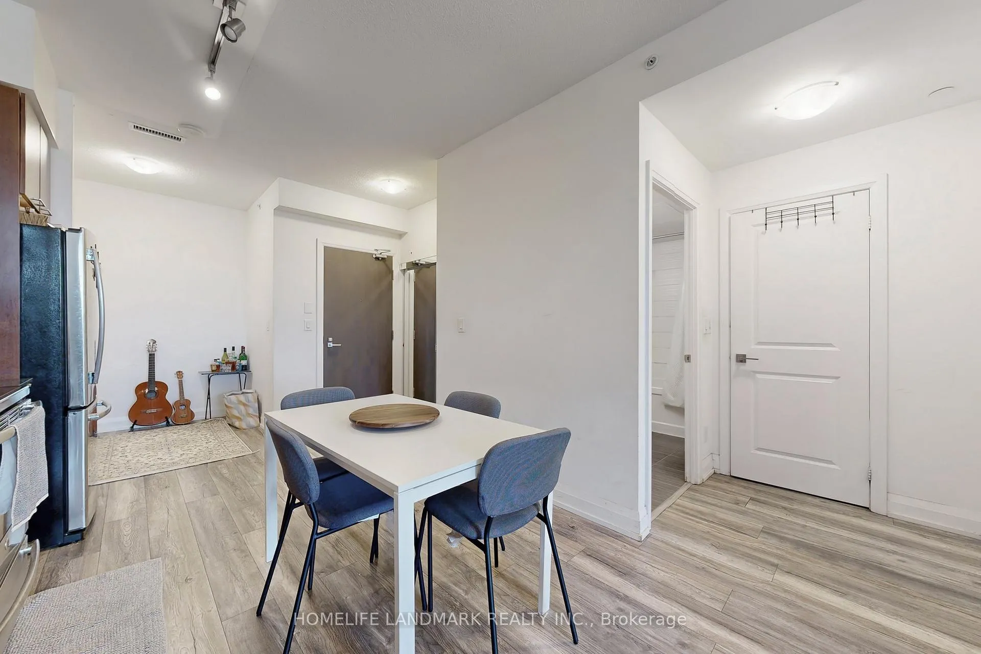 Photo 14 of Unit 1123, 7161 Yonge Street, Markham, Grandview — HOMEH