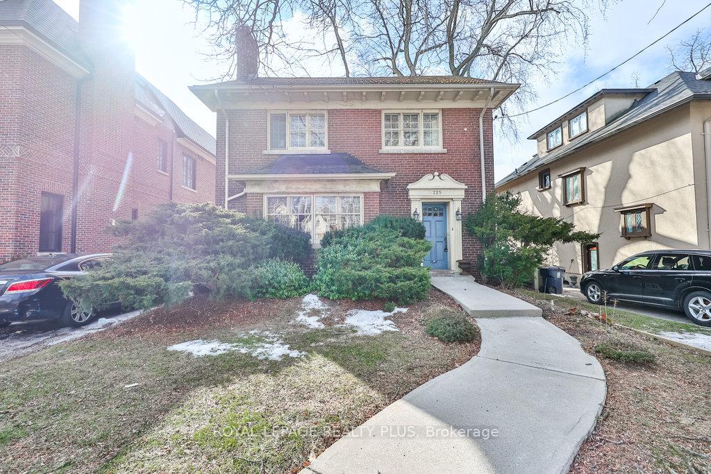 Photo 2 of 225 Glenrose Avenue, Toronto, Rosedale-Moore Park — HOMEH