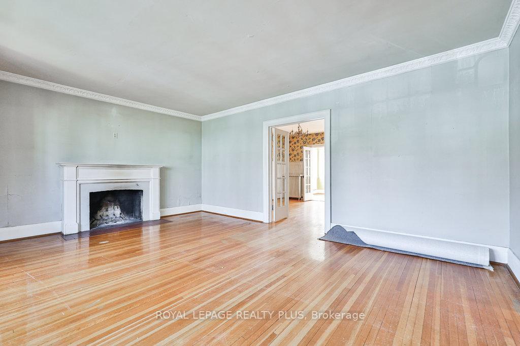 Photo 7 of 225 Glenrose Avenue, Toronto, Rosedale-Moore Park — HOMEH