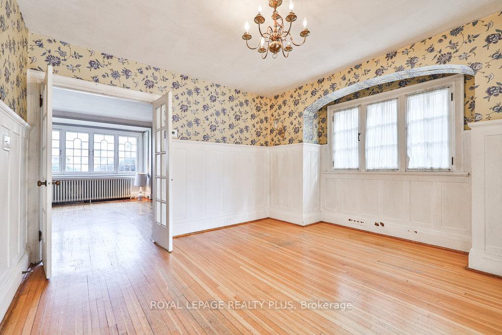 Photo 8 of 225 Glenrose Avenue, Toronto, Rosedale-Moore Park — HOMEH