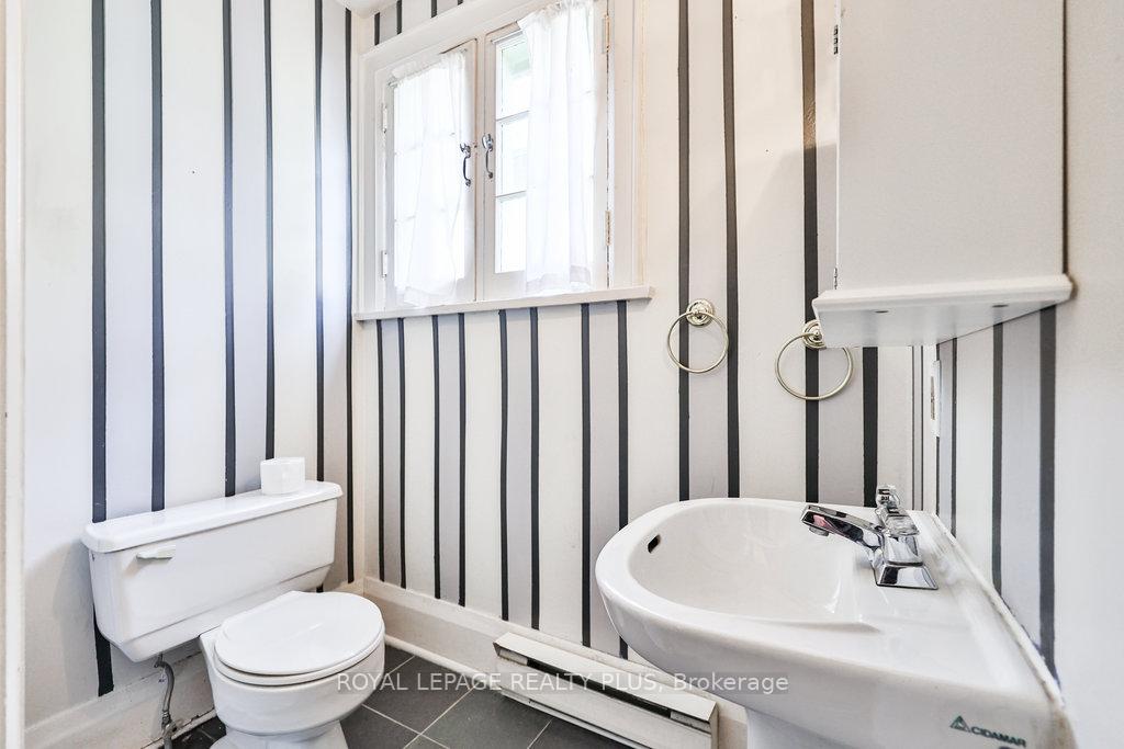 Photo 17 of 225 Glenrose Avenue, Toronto, Rosedale-Moore Park — HOMEH