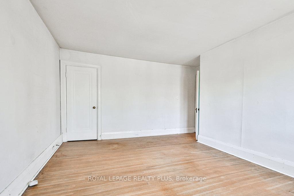 Photo 23 of 225 Glenrose Avenue, Toronto, Rosedale-Moore Park — HOMEH