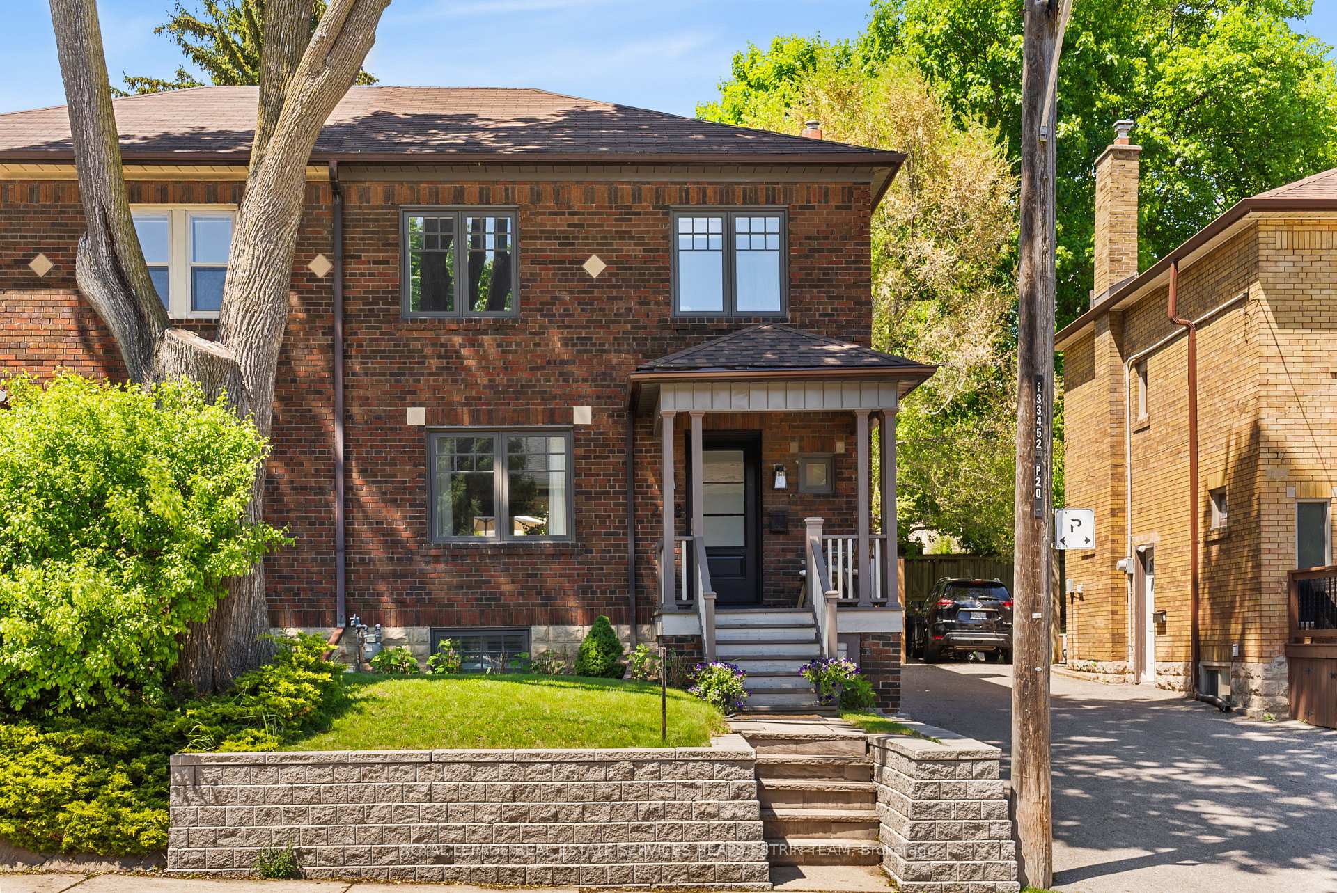 Photo 1 of 20 Elvina Gardens, Toronto, Mount Pleasant East — HOMEH