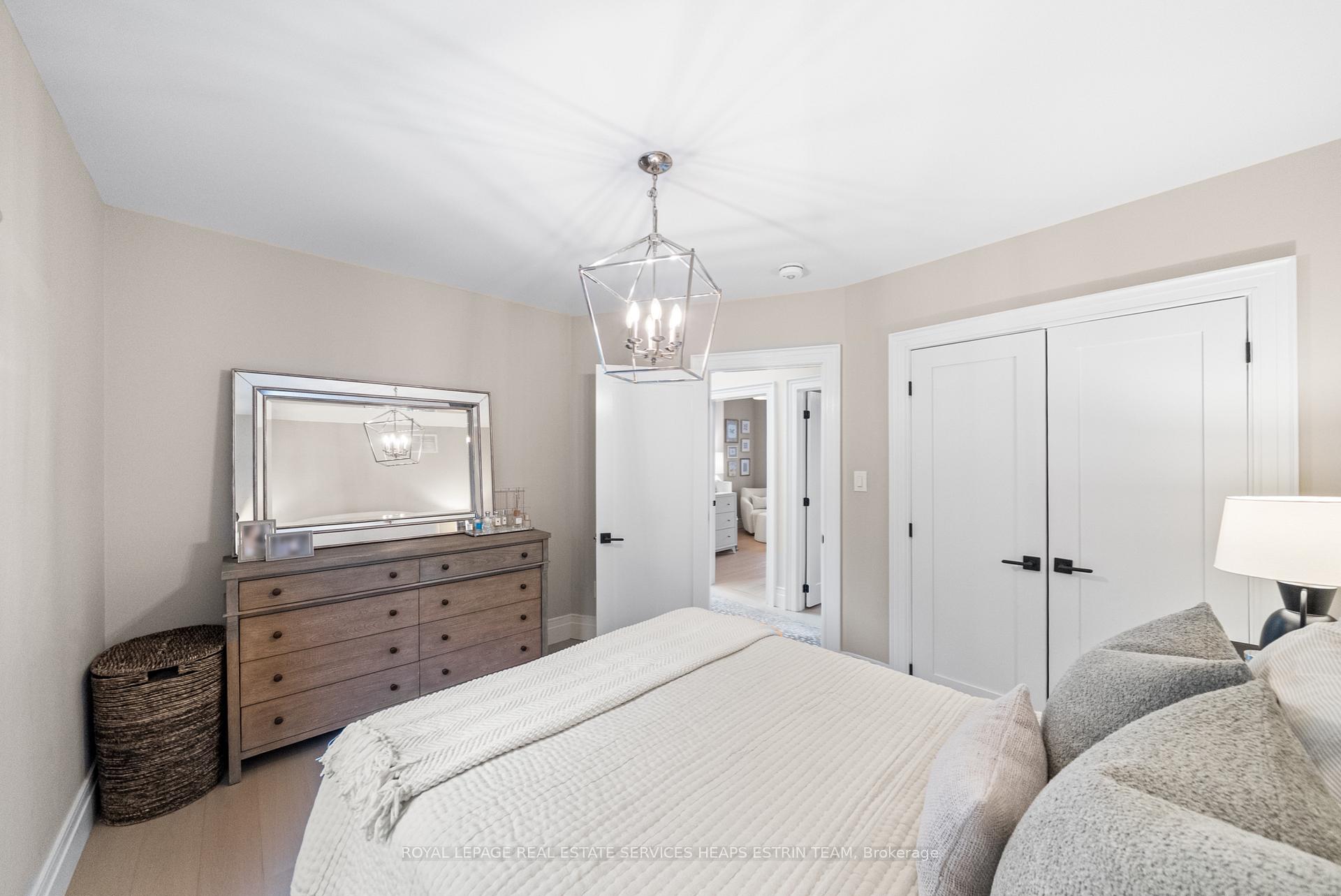 Photo 22 of 20 Elvina Gardens, Toronto, Mount Pleasant East — HOMEH