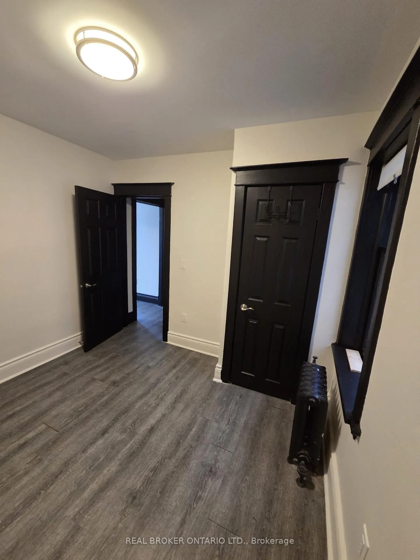 Photo 15 of Unit 2, 983 Main Street E, Hamilton, Crown Point — HOMEH