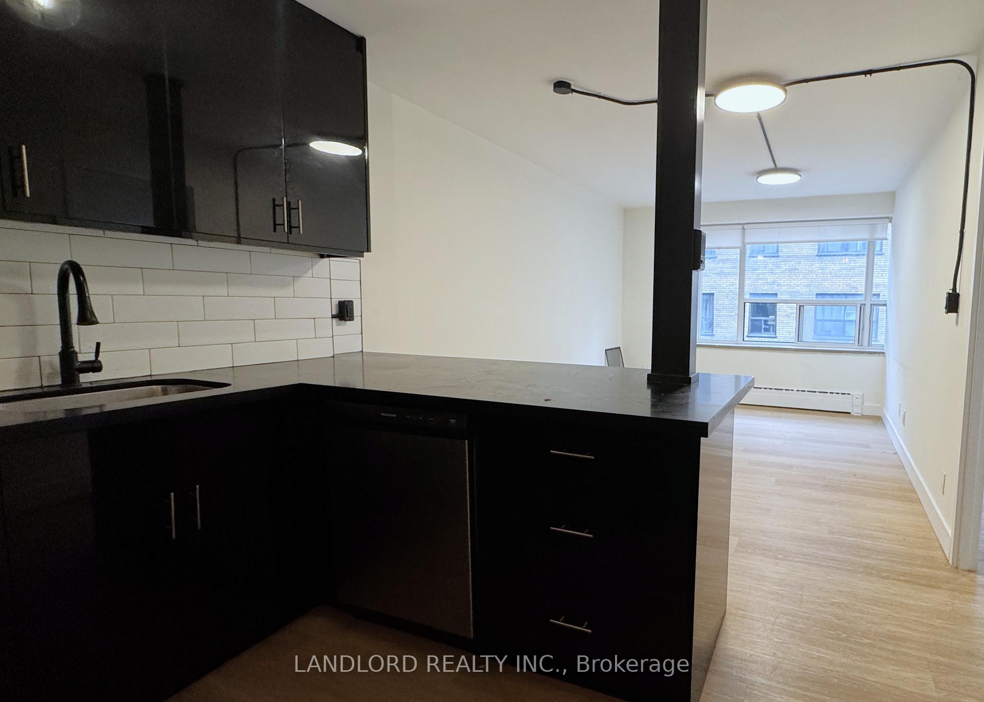 Photo 5 of Unit 308, 420 Eglinton Avenue E, Toronto, Mount Pleasant East — HOMEH