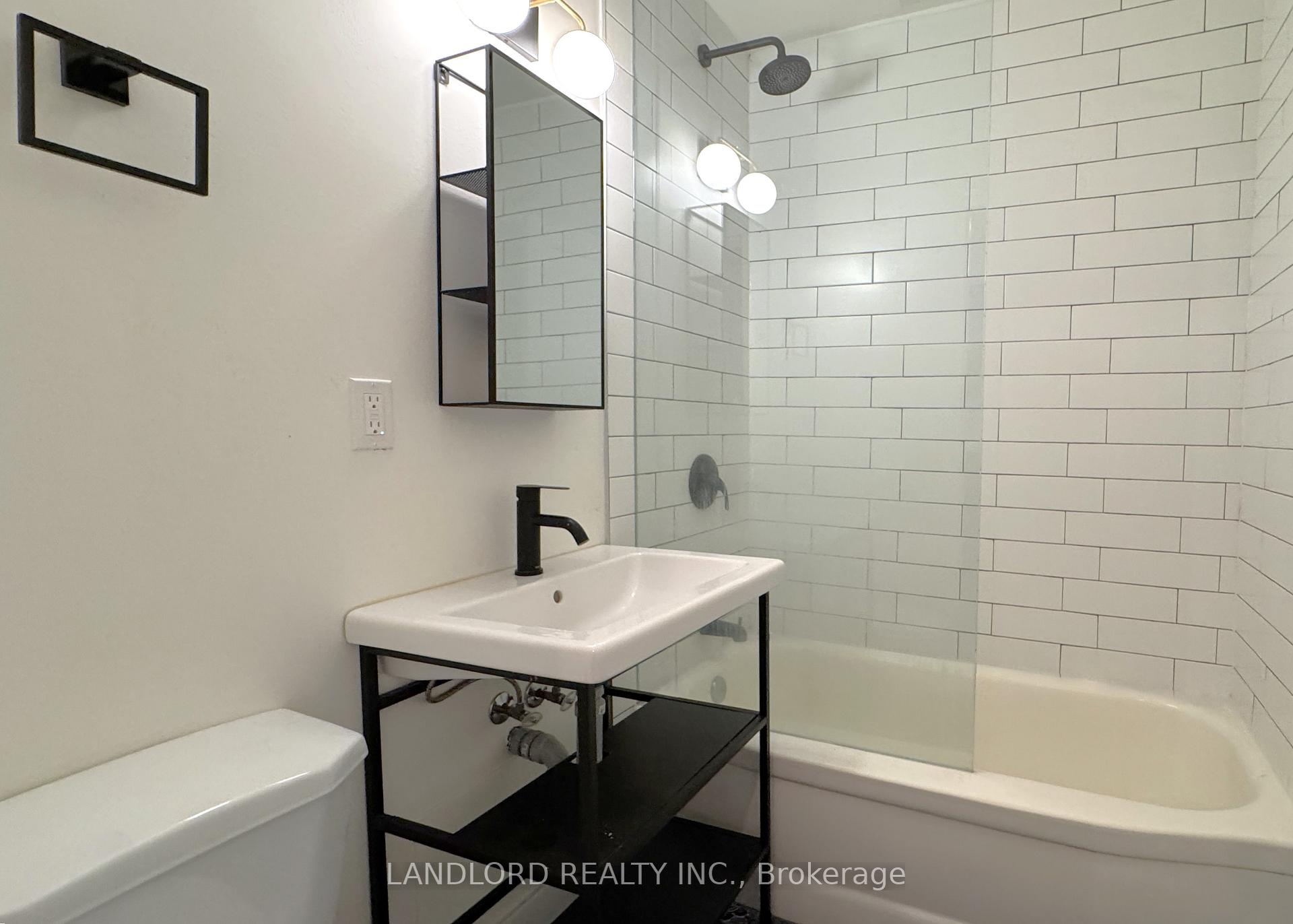 Photo 7 of Unit 308, 420 Eglinton Avenue E, Toronto, Mount Pleasant East — HOMEH