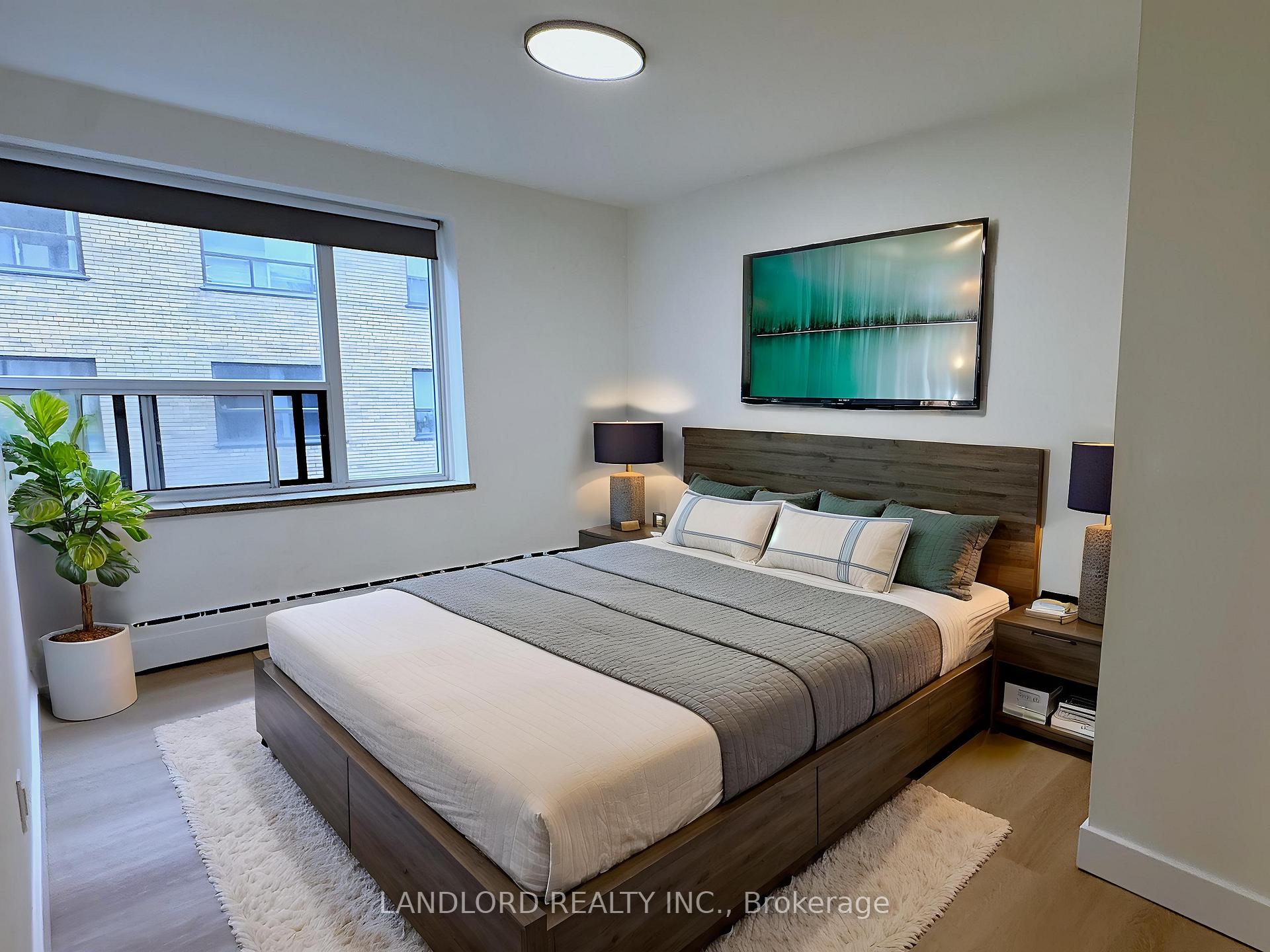 Photo 8 of Unit 308, 420 Eglinton Avenue E, Toronto, Mount Pleasant East — HOMEH