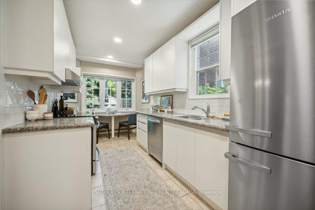 Photo 14 of 147 Bessborough Drive, Toronto, Leaside — HOMEH