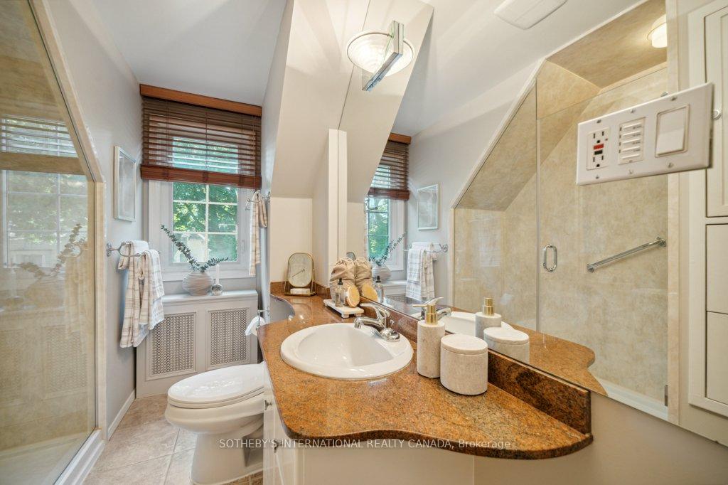 Photo 24 of 147 Bessborough Drive, Toronto, Leaside — HOMEH