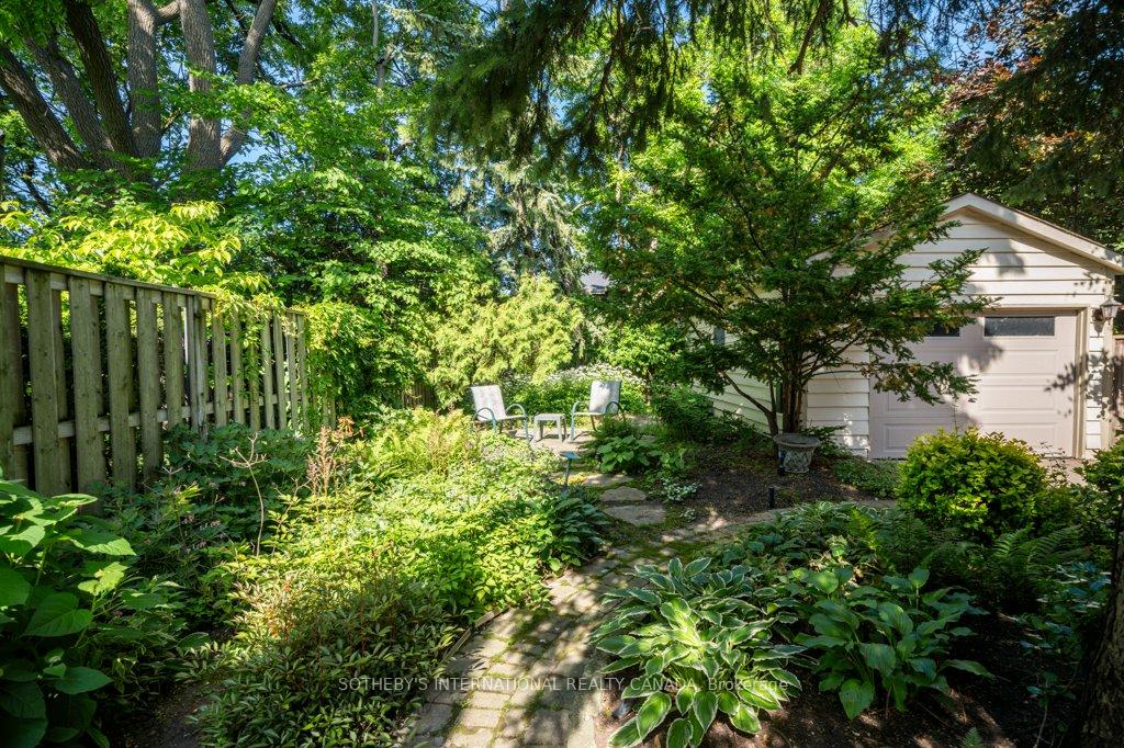 Photo 36 of 147 Bessborough Drive, Toronto, Leaside — HOMEH