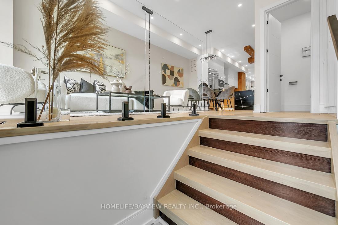 Photo 2 of 690 Merton Street, Toronto, Mount Pleasant East — HOMEH