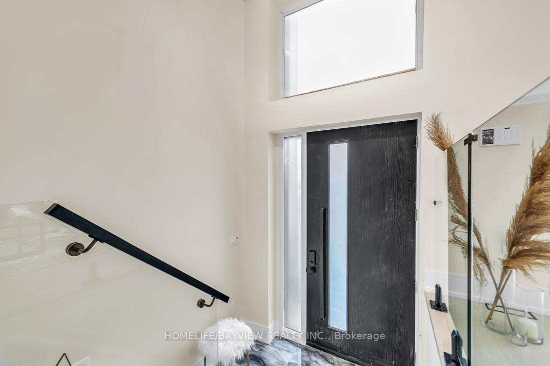 Photo 3 of 690 Merton Street, Toronto, Mount Pleasant East — HOMEH
