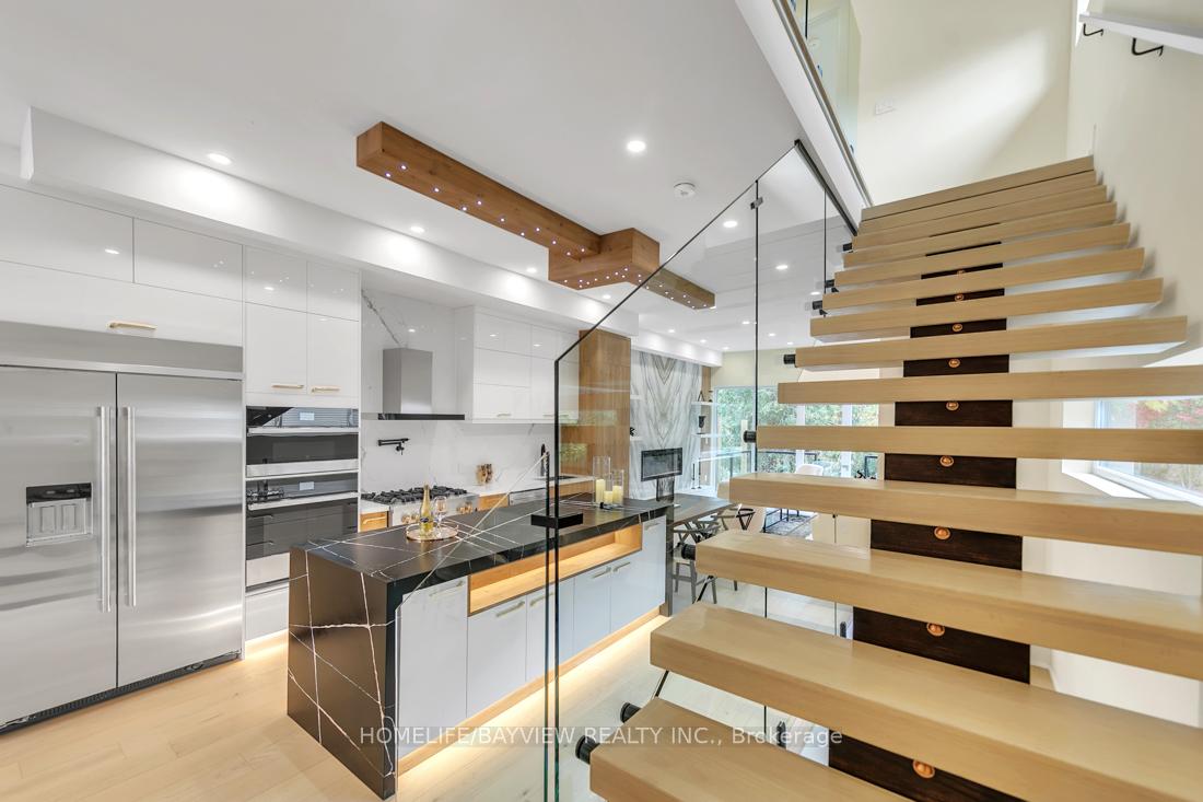 Photo 11 of 690 Merton Street, Toronto, Mount Pleasant East — HOMEH