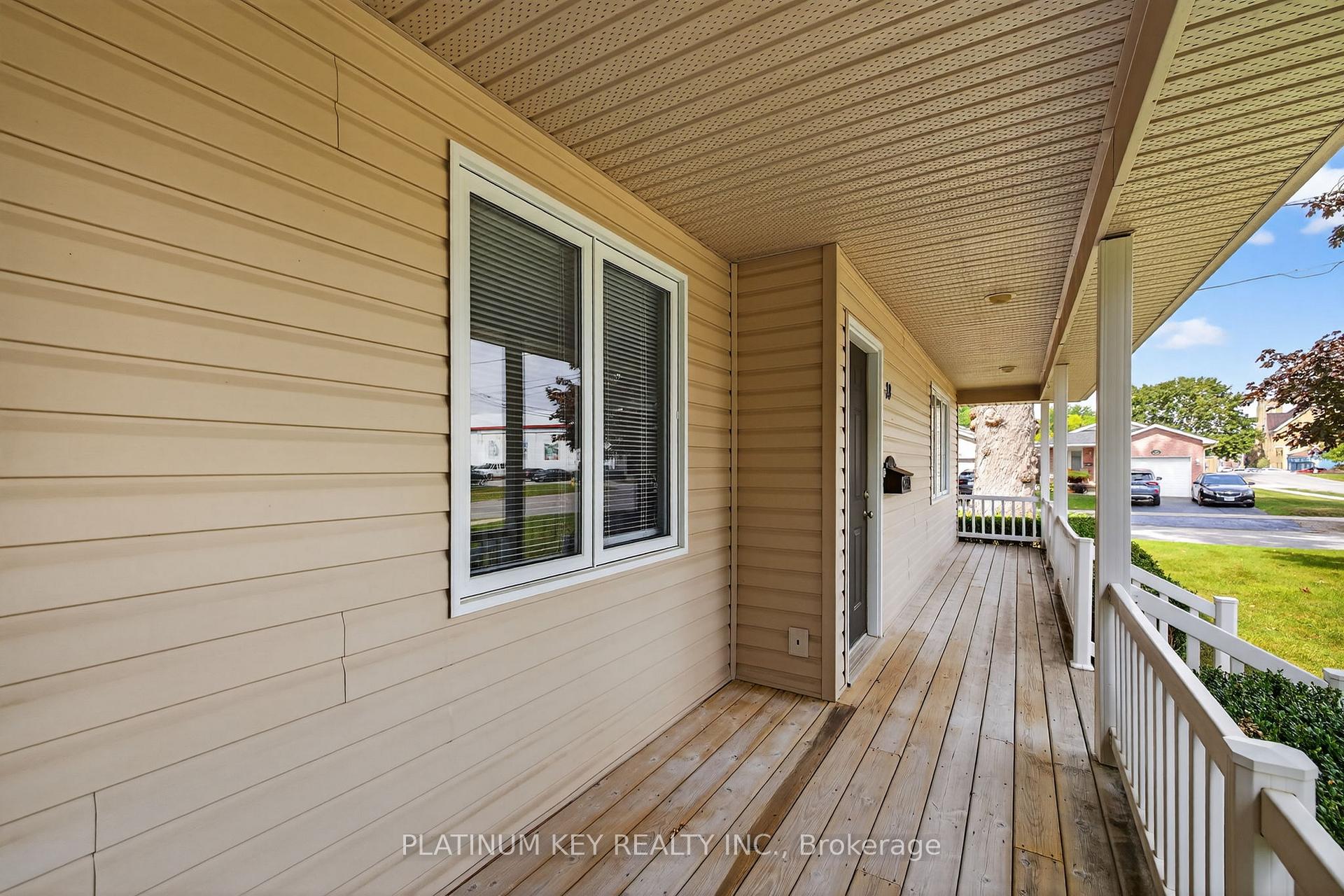 Photo 5 of 18 Richmond Street, Strathroy-Caradoc, NW — HOMEH