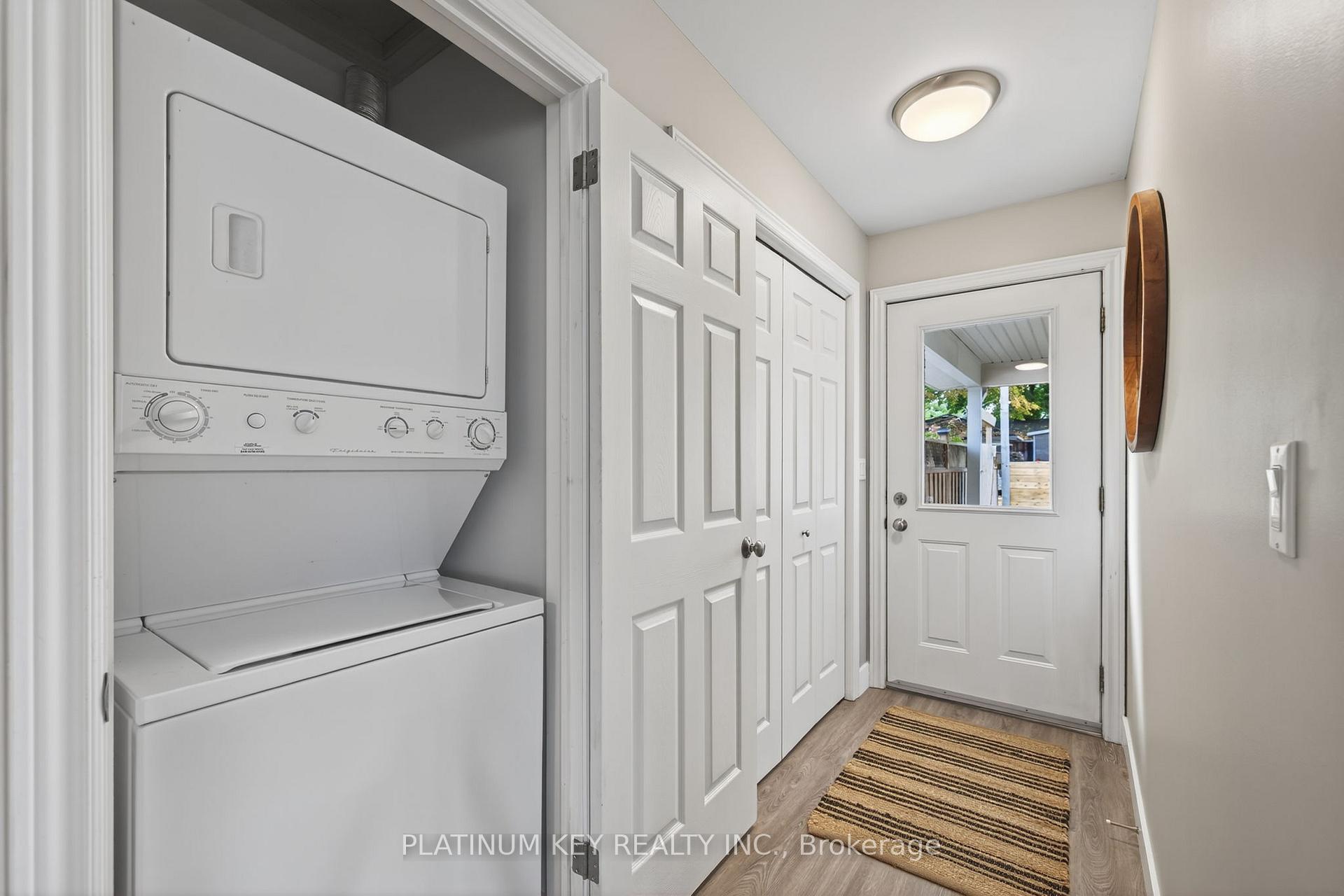 Photo 22 of 18 Richmond Street, Strathroy-Caradoc, NW — HOMEH