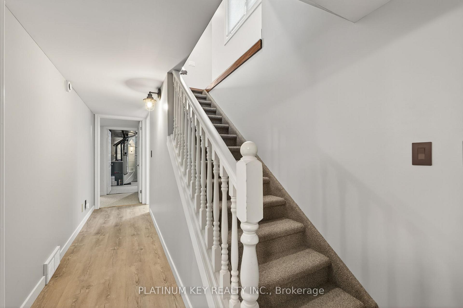 Photo 23 of 18 Richmond Street, Strathroy-Caradoc, NW — HOMEH