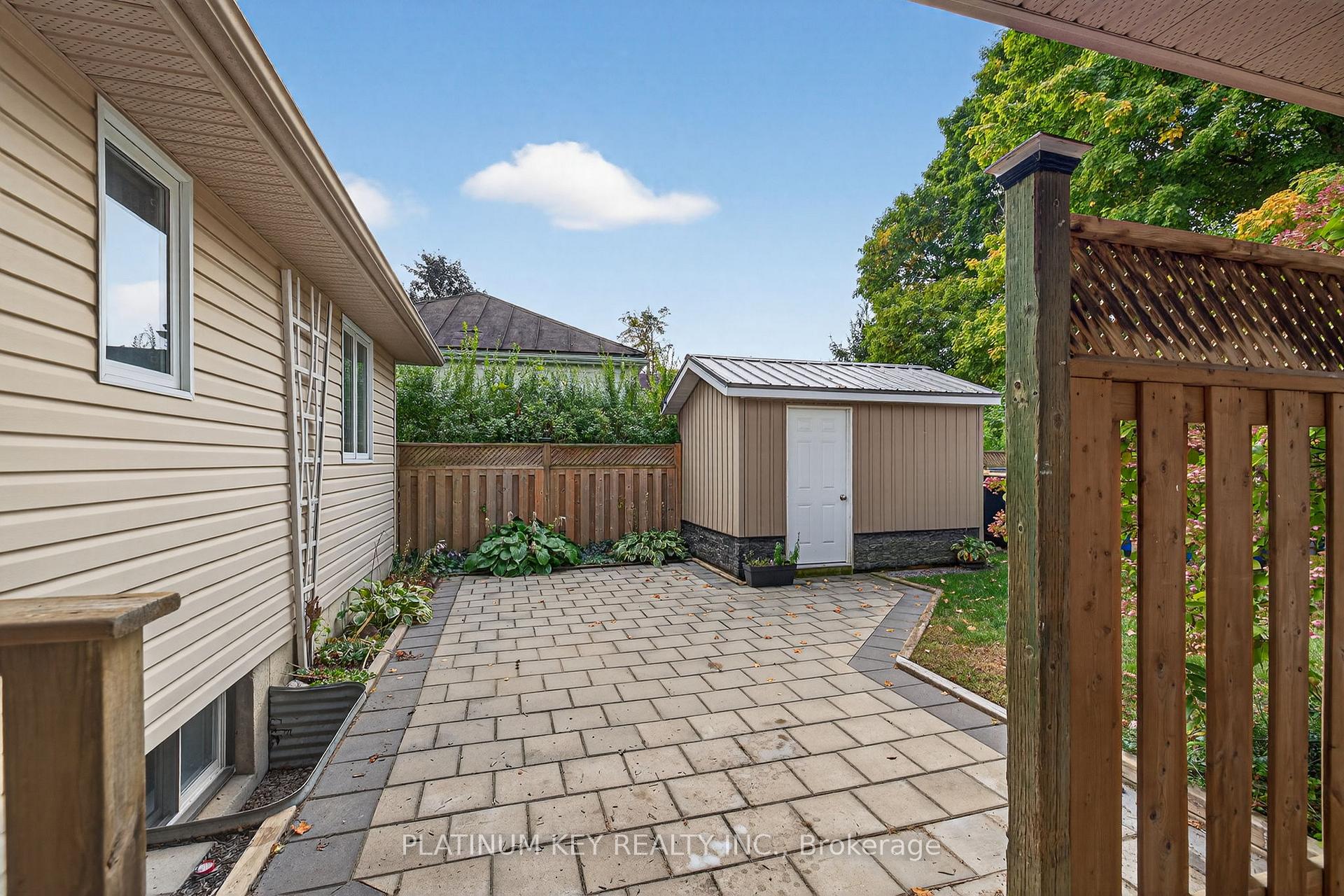 Photo 34 of 18 Richmond Street, Strathroy-Caradoc, NW — HOMEH