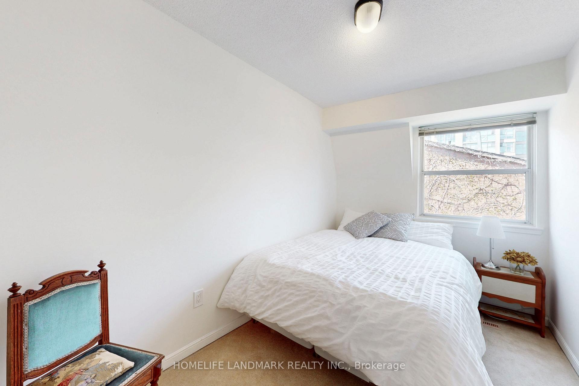 Photo 14 of 4 Longboat Avenue, Toronto, Waterfront Communities — HOMEH