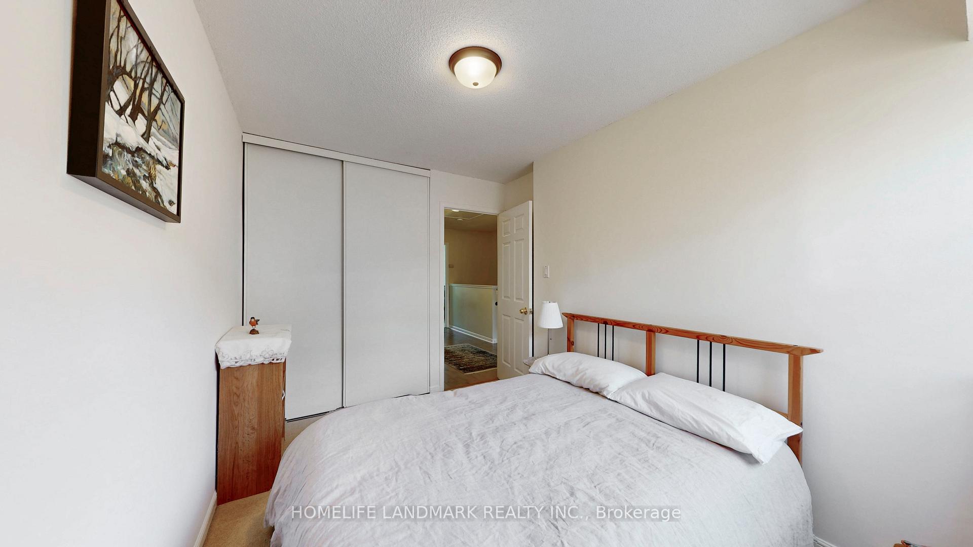 Photo 16 of 4 Longboat Avenue, Toronto, Waterfront Communities — HOMEH