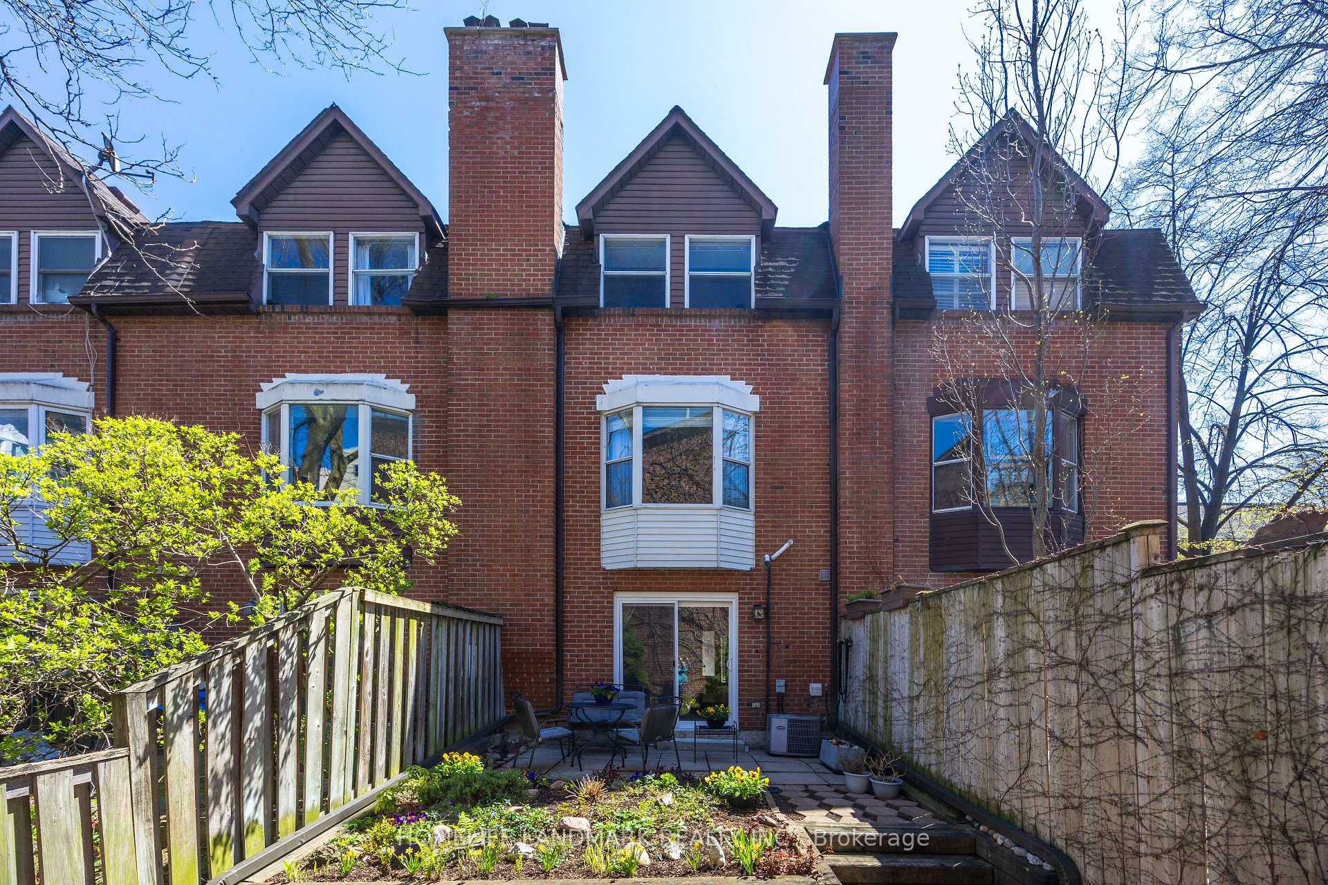 Photo 22 of 4 Longboat Avenue, Toronto, Waterfront Communities — HOMEH