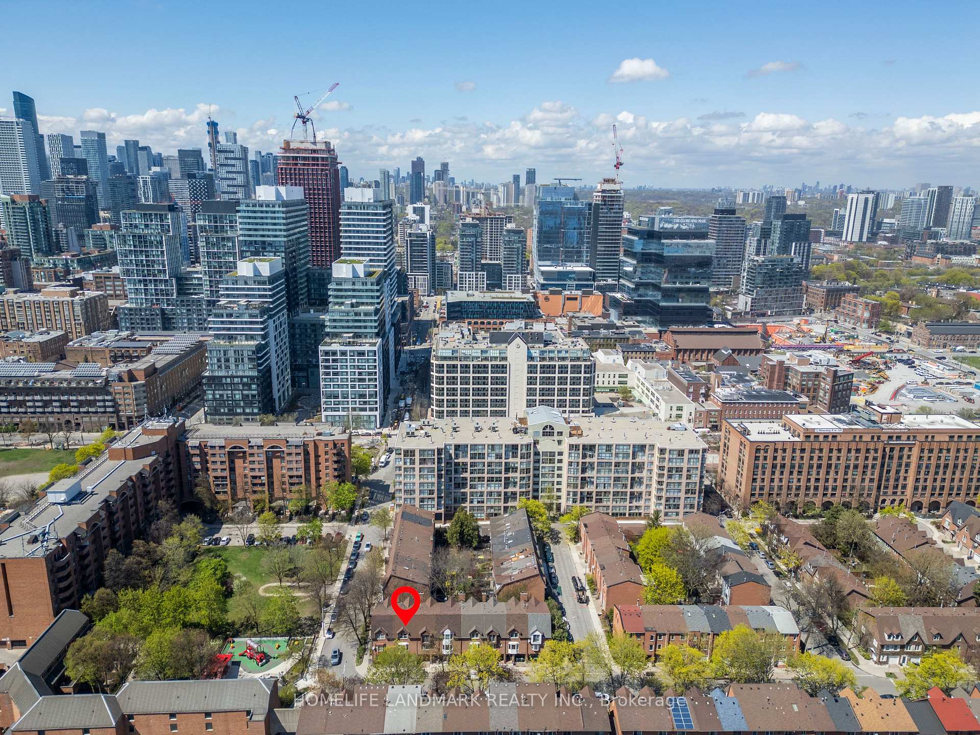 Photo 25 of 4 Longboat Avenue, Toronto, Waterfront Communities — HOMEH