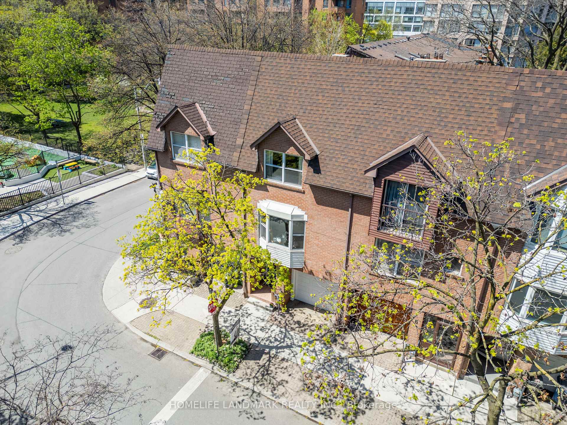 Photo 31 of 4 Longboat Avenue, Toronto, Waterfront Communities — HOMEH