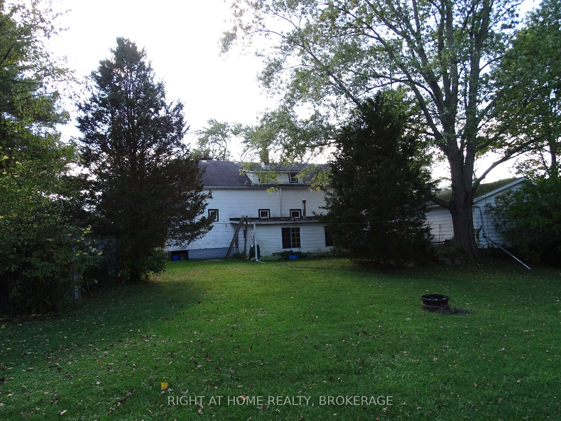 Photo 9 of 72 Bridge Street W, Thorold, Hurricane/Merrittville — HOMEH