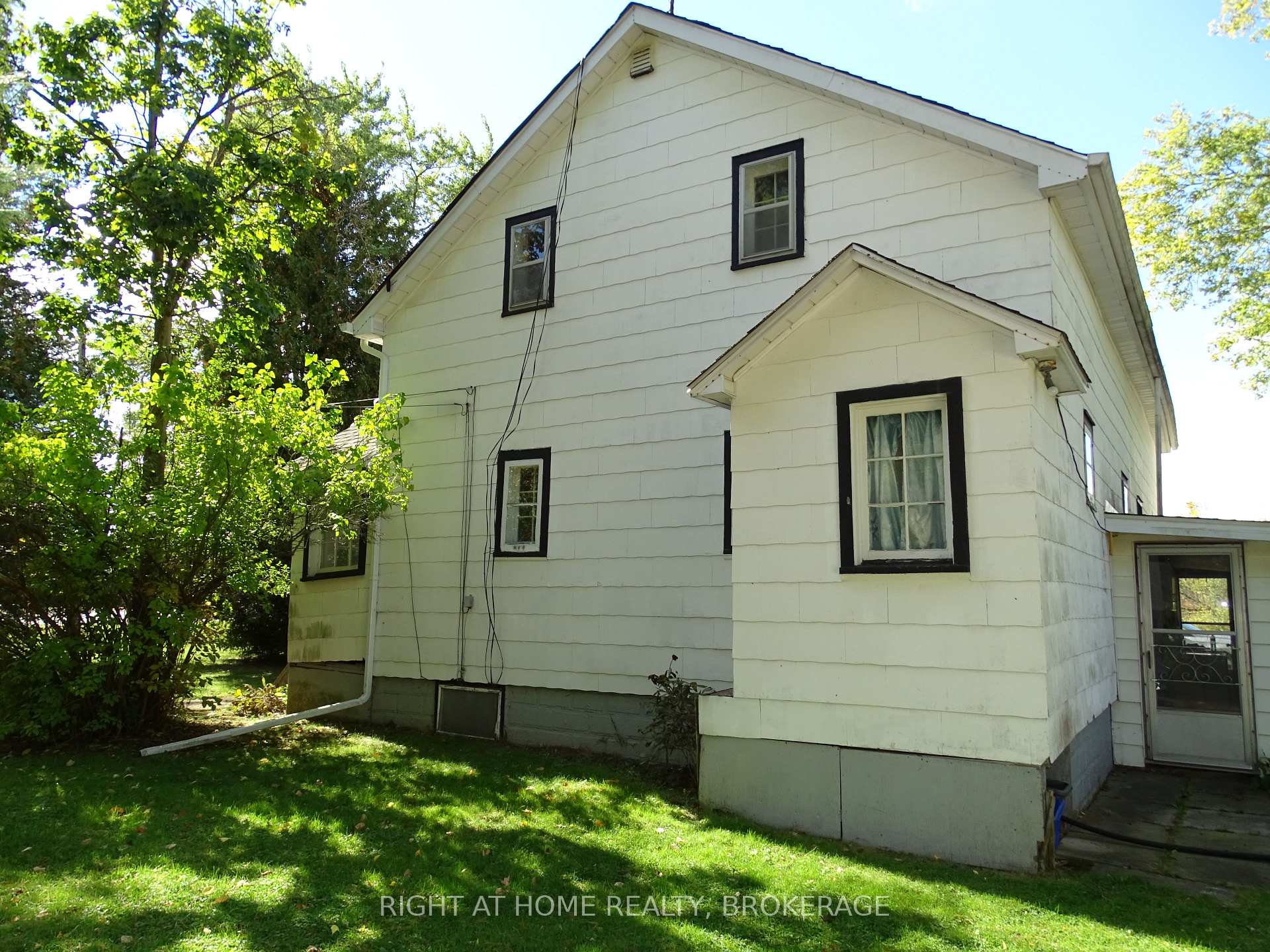 Photo 15 of 72 Bridge Street W, Thorold, Hurricane/Merrittville — HOMEH