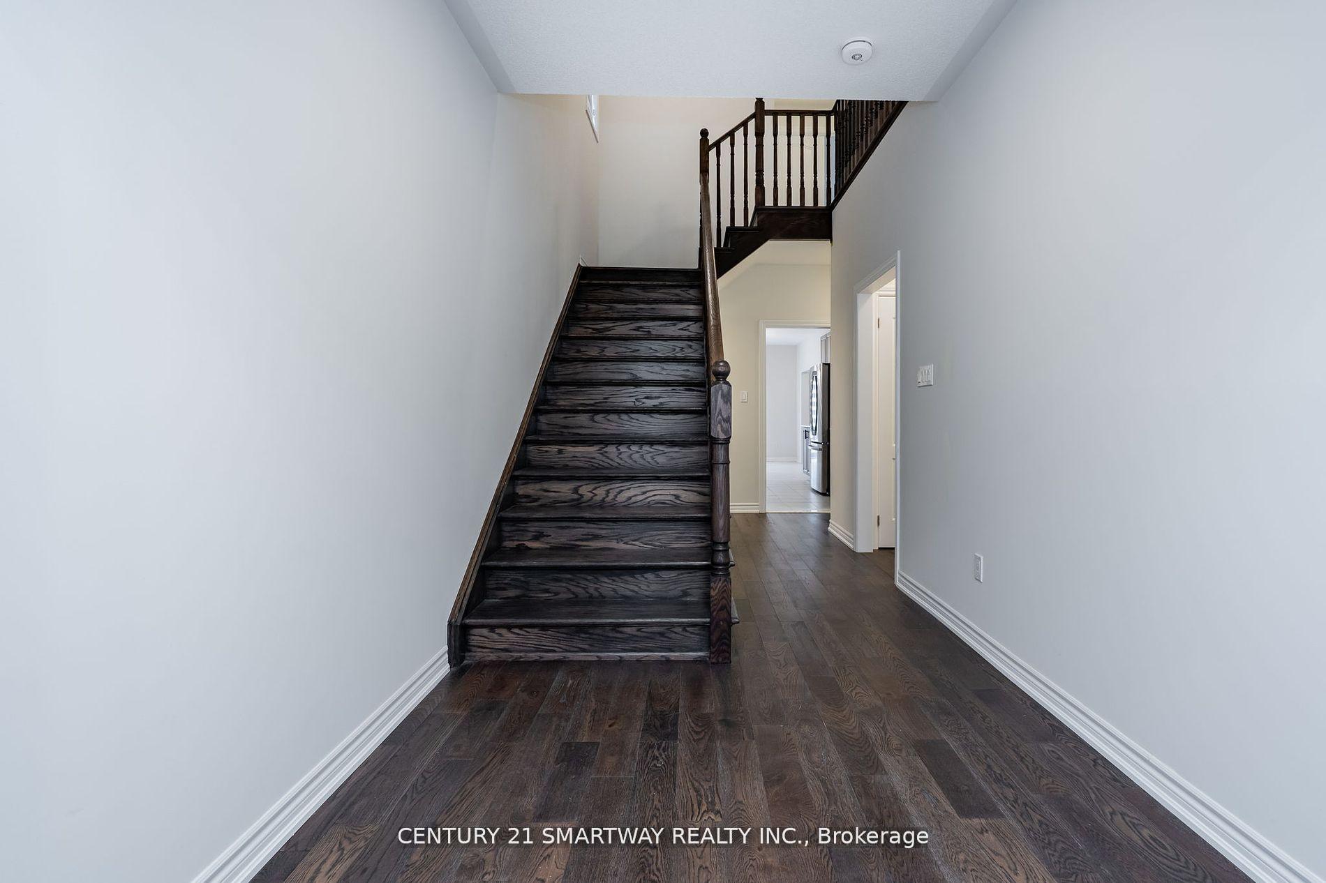 Photo 3 of 26 Huntsworth Avenue, Thorold, Thorold Downtown — HOMEH