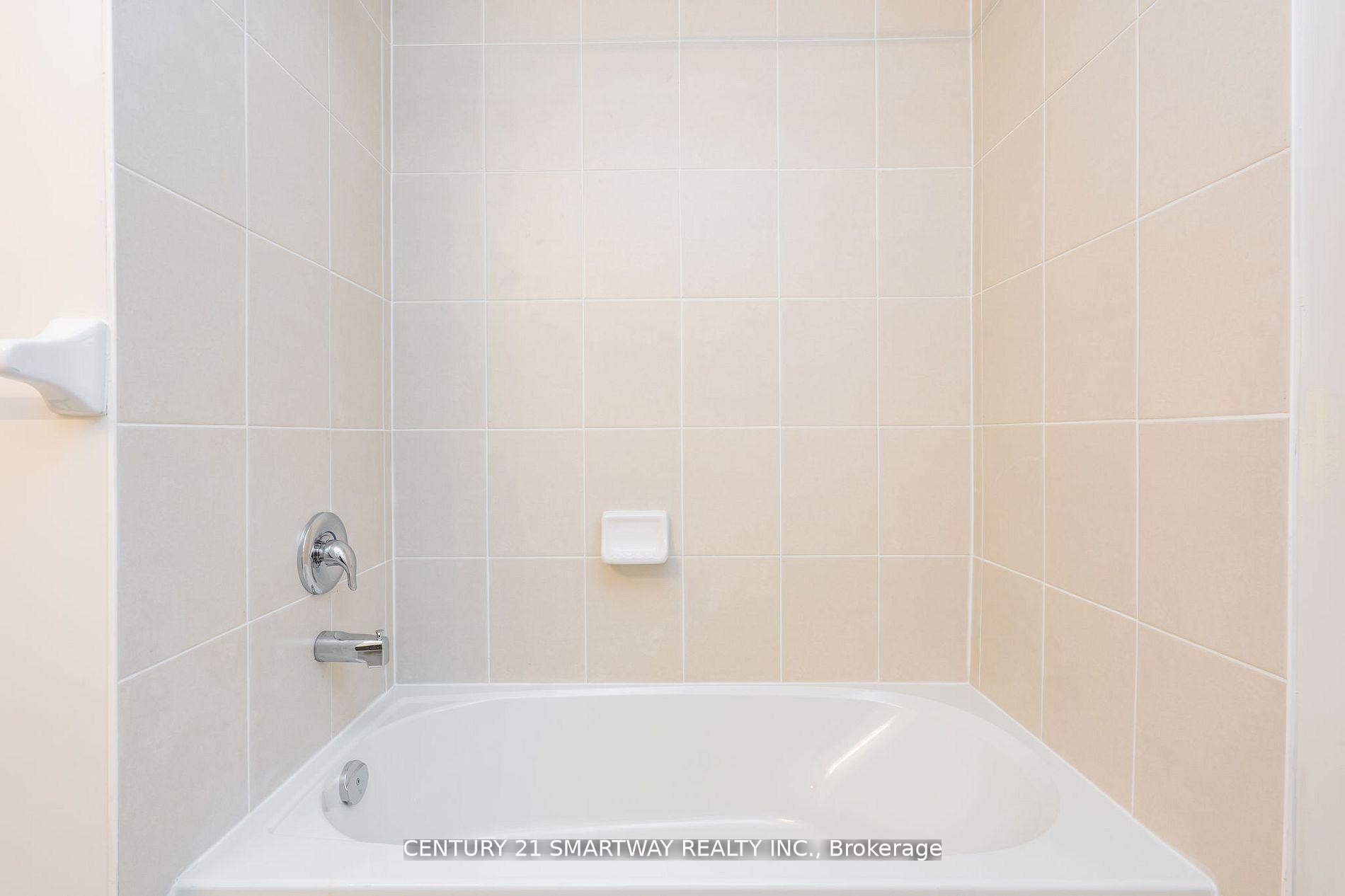 Photo 32 of 26 Huntsworth Avenue, Thorold, Thorold Downtown — HOMEH