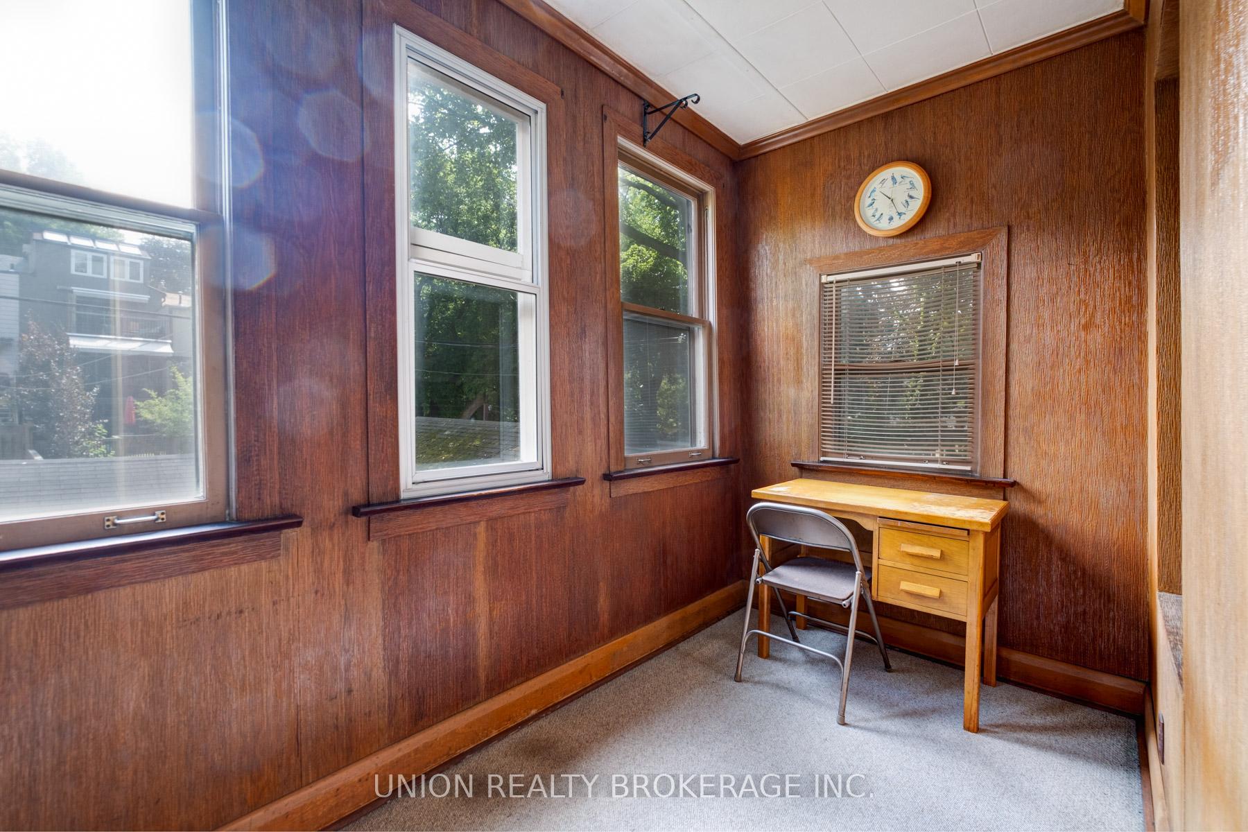 Photo 7 of 313 Kenilworth Avenue, Toronto, The Beaches — HOMEH
