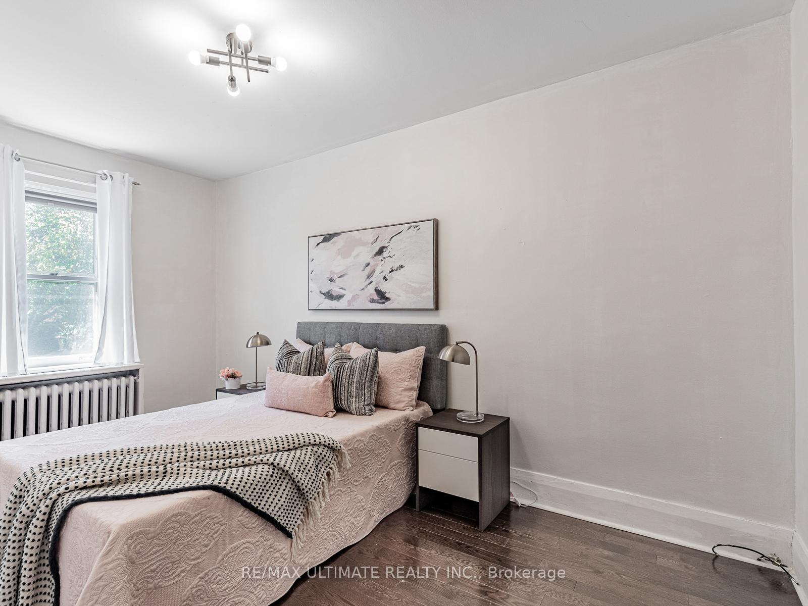Photo 15 of 28 Banff Road, Toronto, Mount Pleasant East — HOMEH