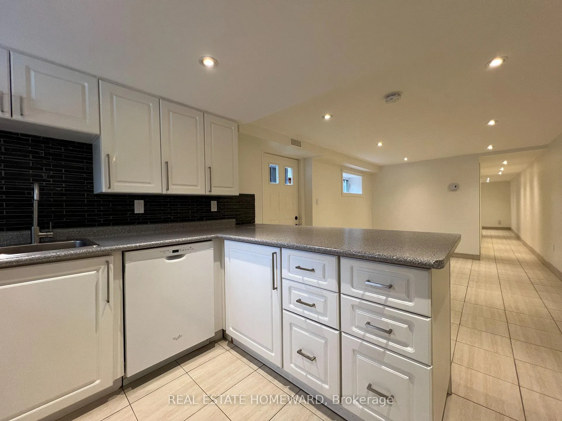 Photo 6 of Unit Lower, 220 Pape Avenue, Toronto, South Riverdale — HOMEH