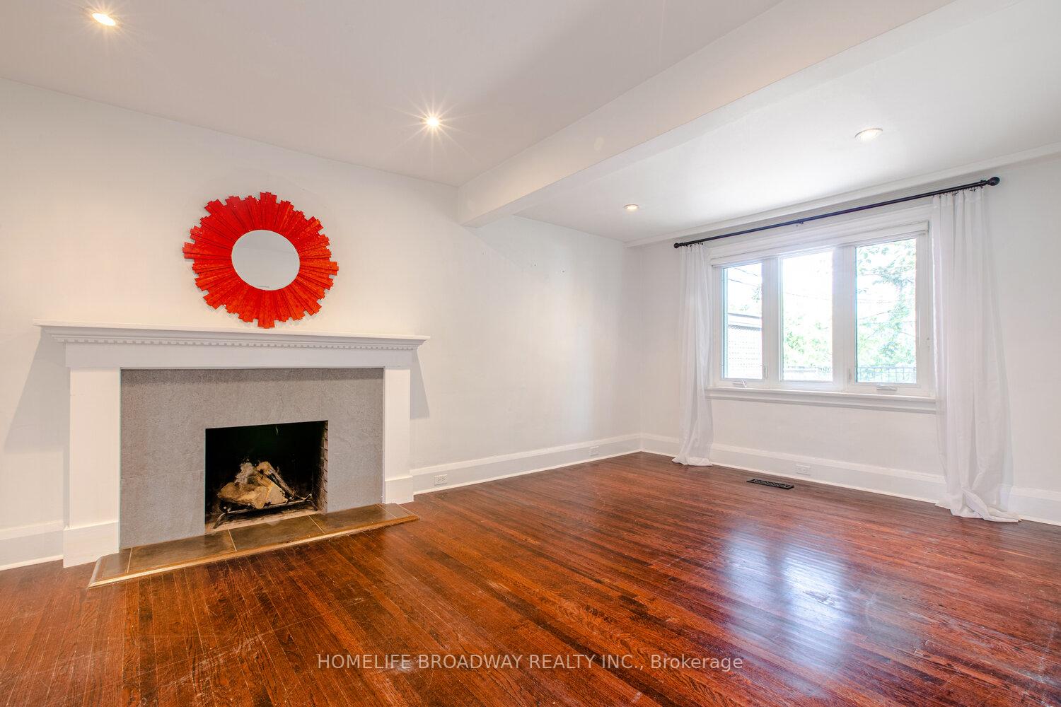 Photo 14 of 8 Walder Avenue, Toronto, Mount Pleasant East — HOMEH