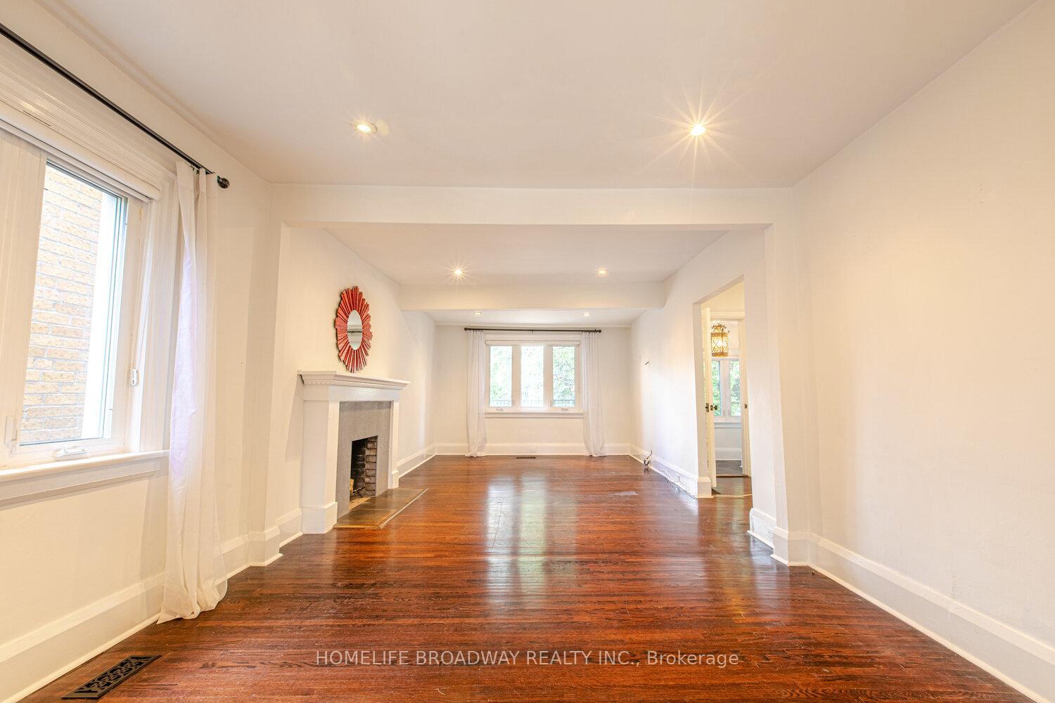 Photo 17 of 8 Walder Avenue, Toronto, Mount Pleasant East — HOMEH