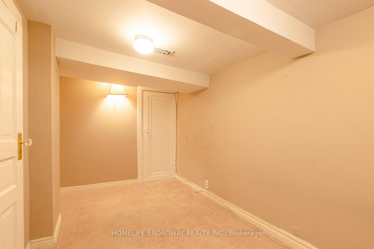 Photo 36 of 8 Walder Avenue, Toronto, Mount Pleasant East — HOMEH