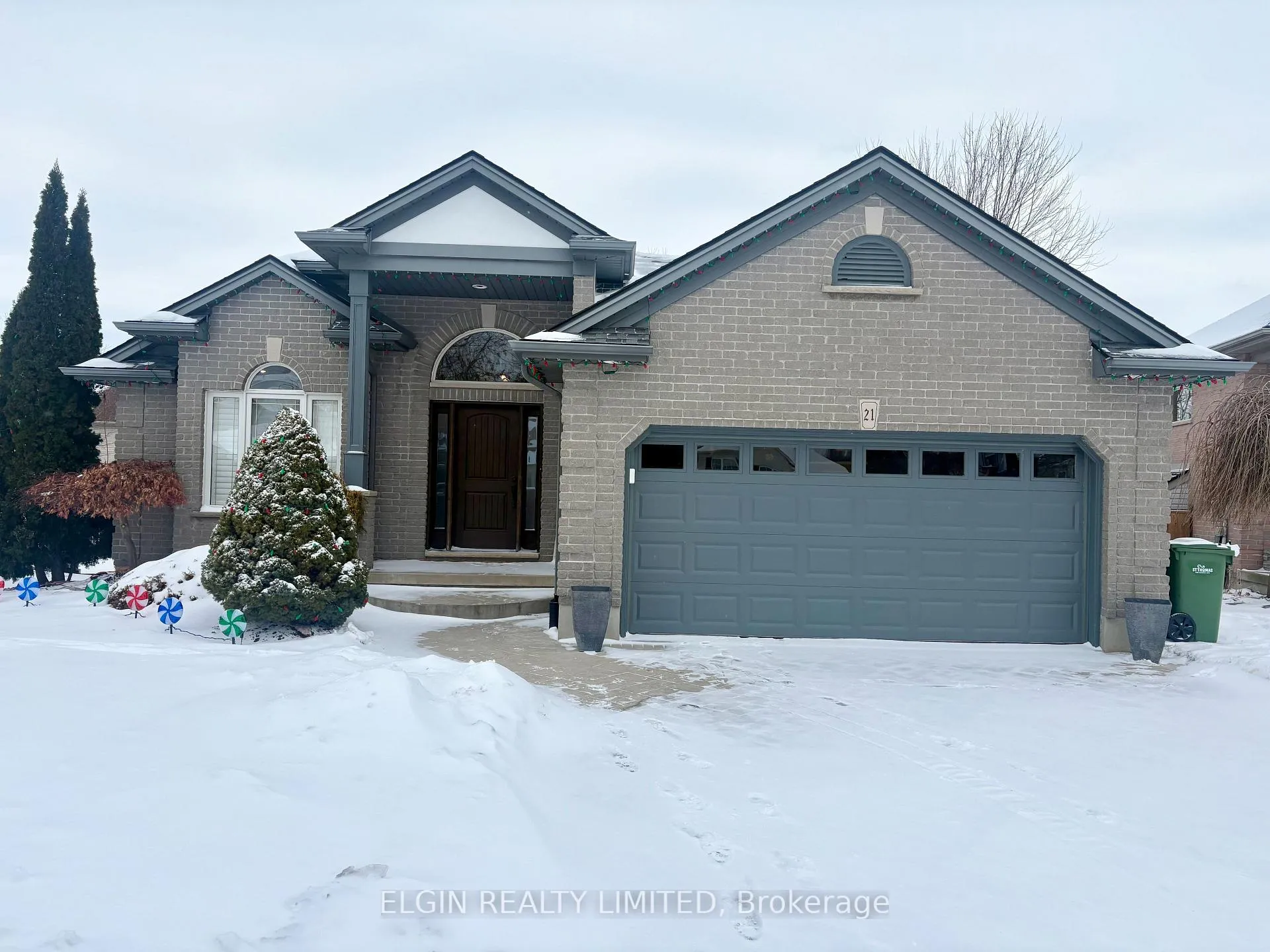 Photo 1 of 21 Oriole Lane, St. Thomas — HOMEH