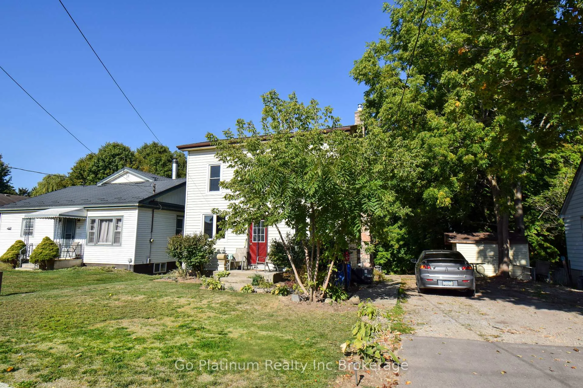 Photo 3 of 39 Young Street, Tillsonburg — HOMEH