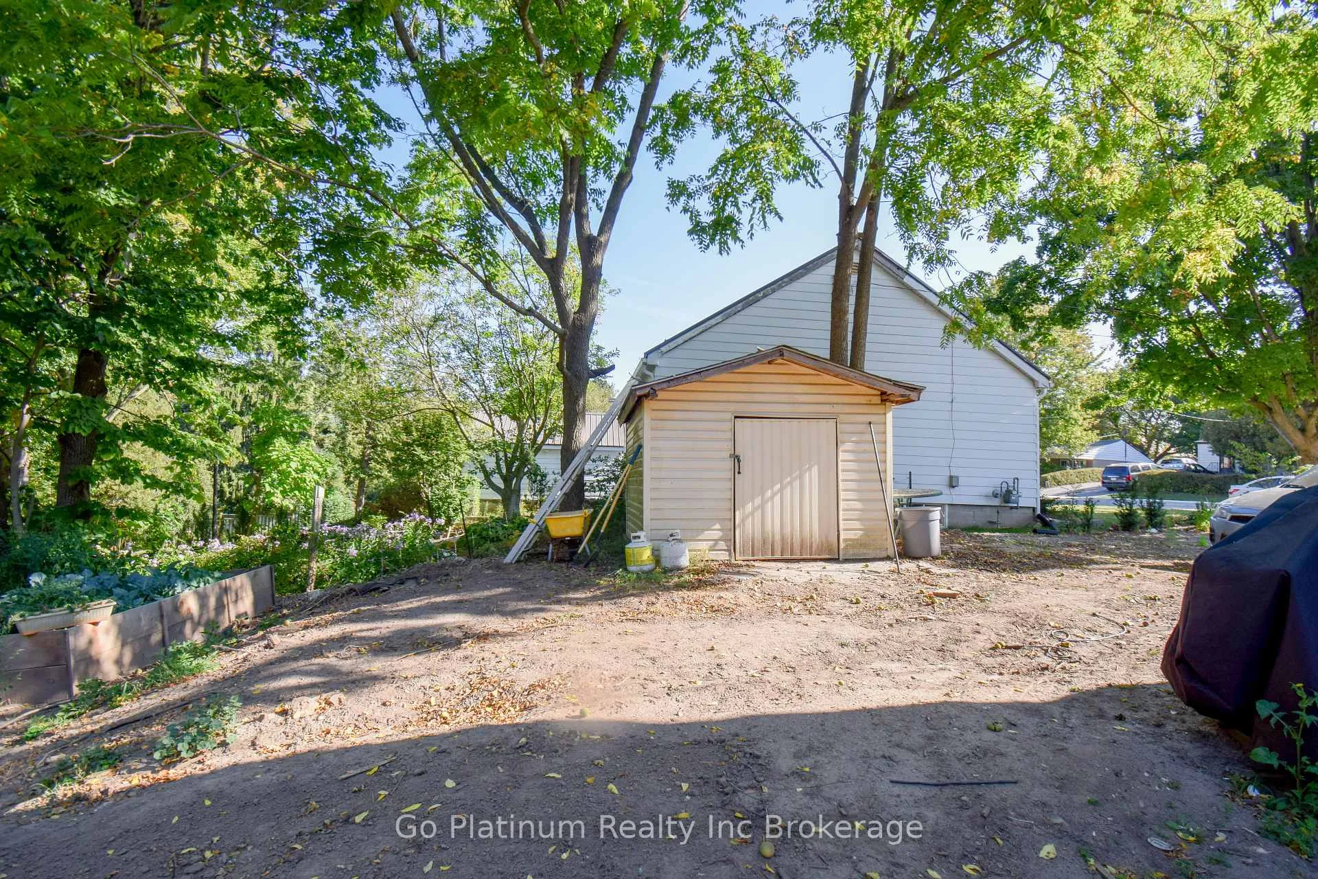 Photo 20 of 39 Young Street, Tillsonburg — HOMEH