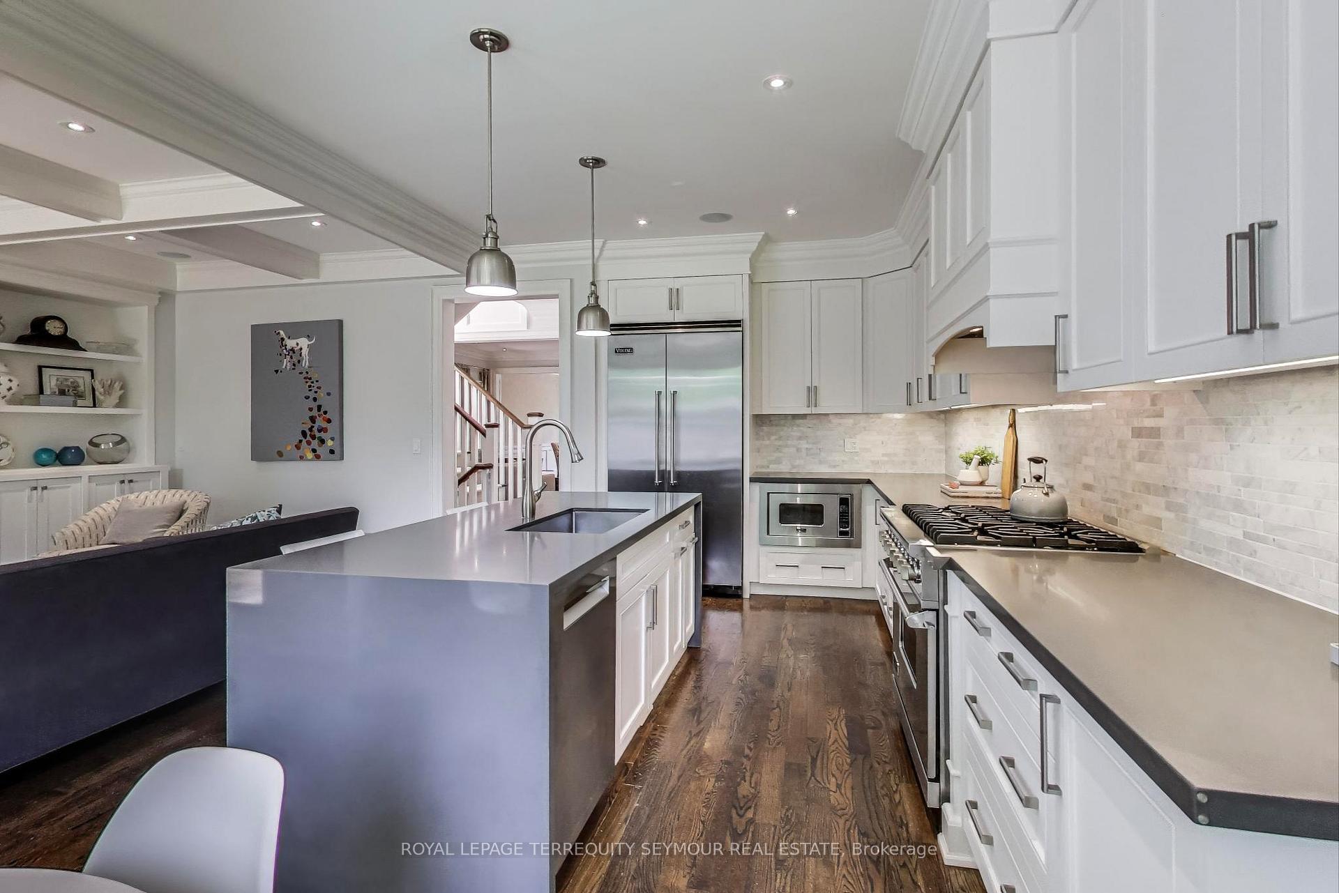 Photo 11 of 474 Sutherland Drive, Toronto, Leaside — HOMEH