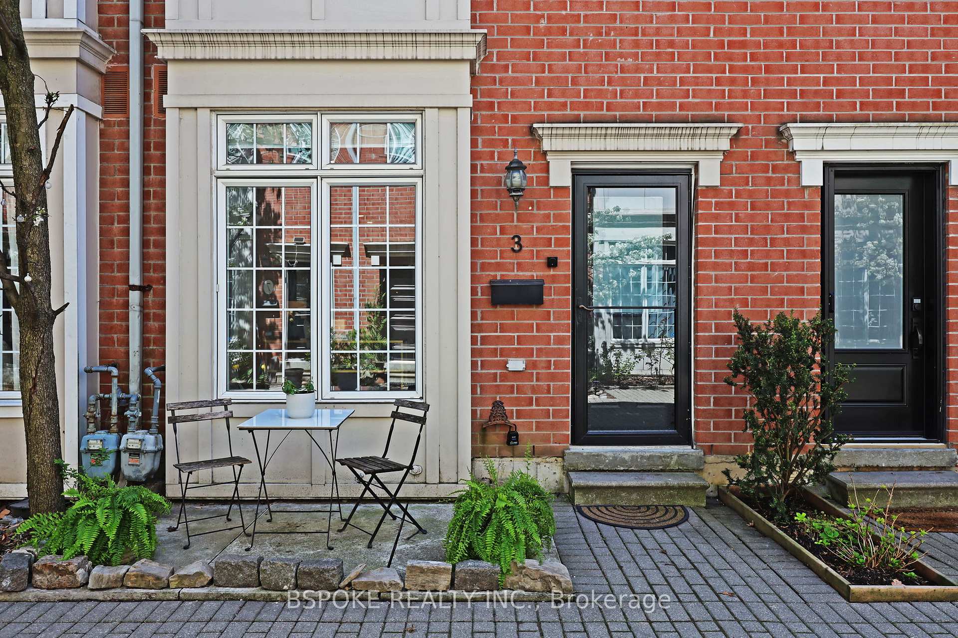 Photo 4 of Unit 3, 6 Wellesley Place, Toronto, North St. James Town — HOMEH