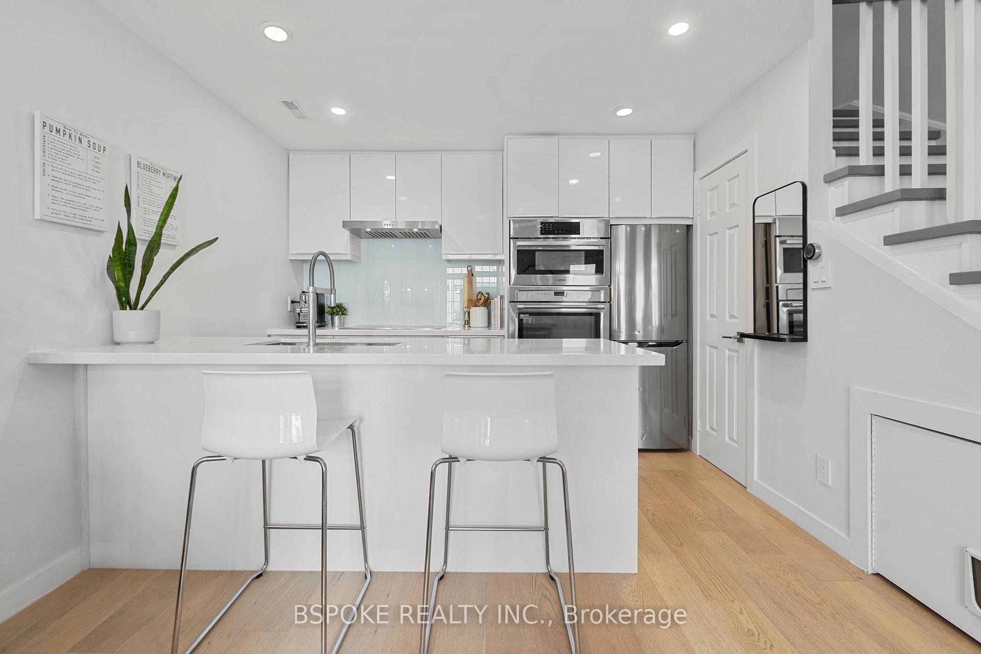 Photo 11 of Unit 3, 6 Wellesley Place, Toronto, North St. James Town — HOMEH
