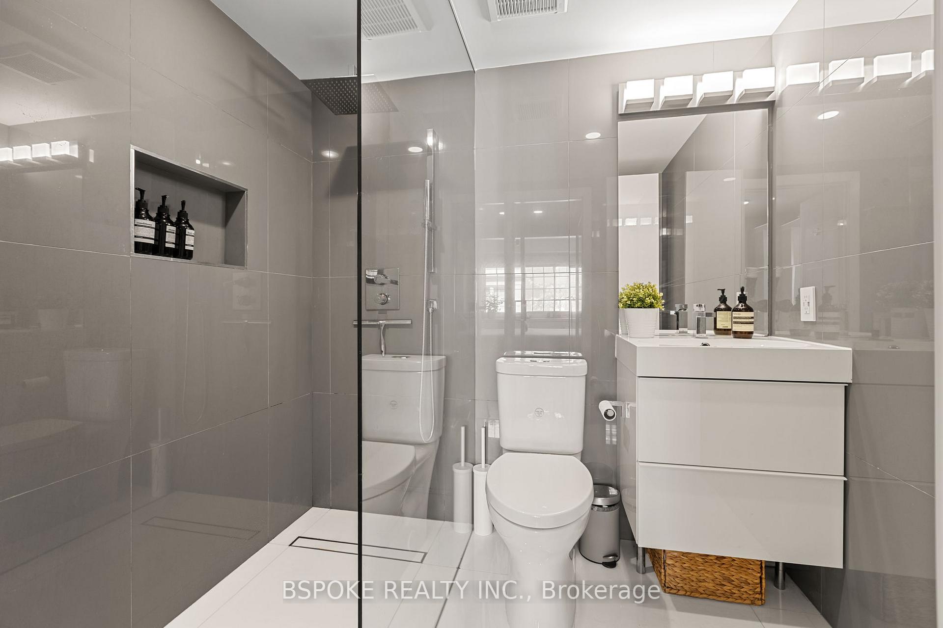 Photo 24 of Unit 3, 6 Wellesley Place, Toronto, North St. James Town — HOMEH