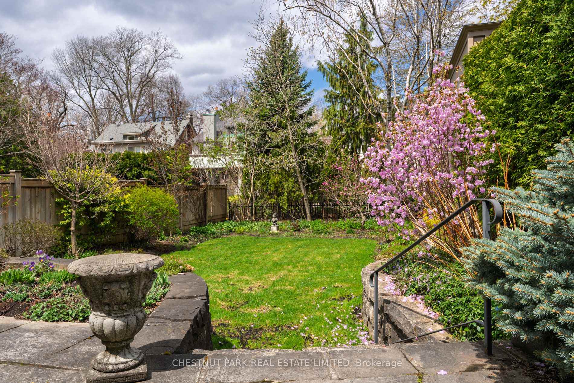 Photo 43 of 60 Rosedale Heights Drive, Toronto, Rosedale-Moore Park — HOMEH