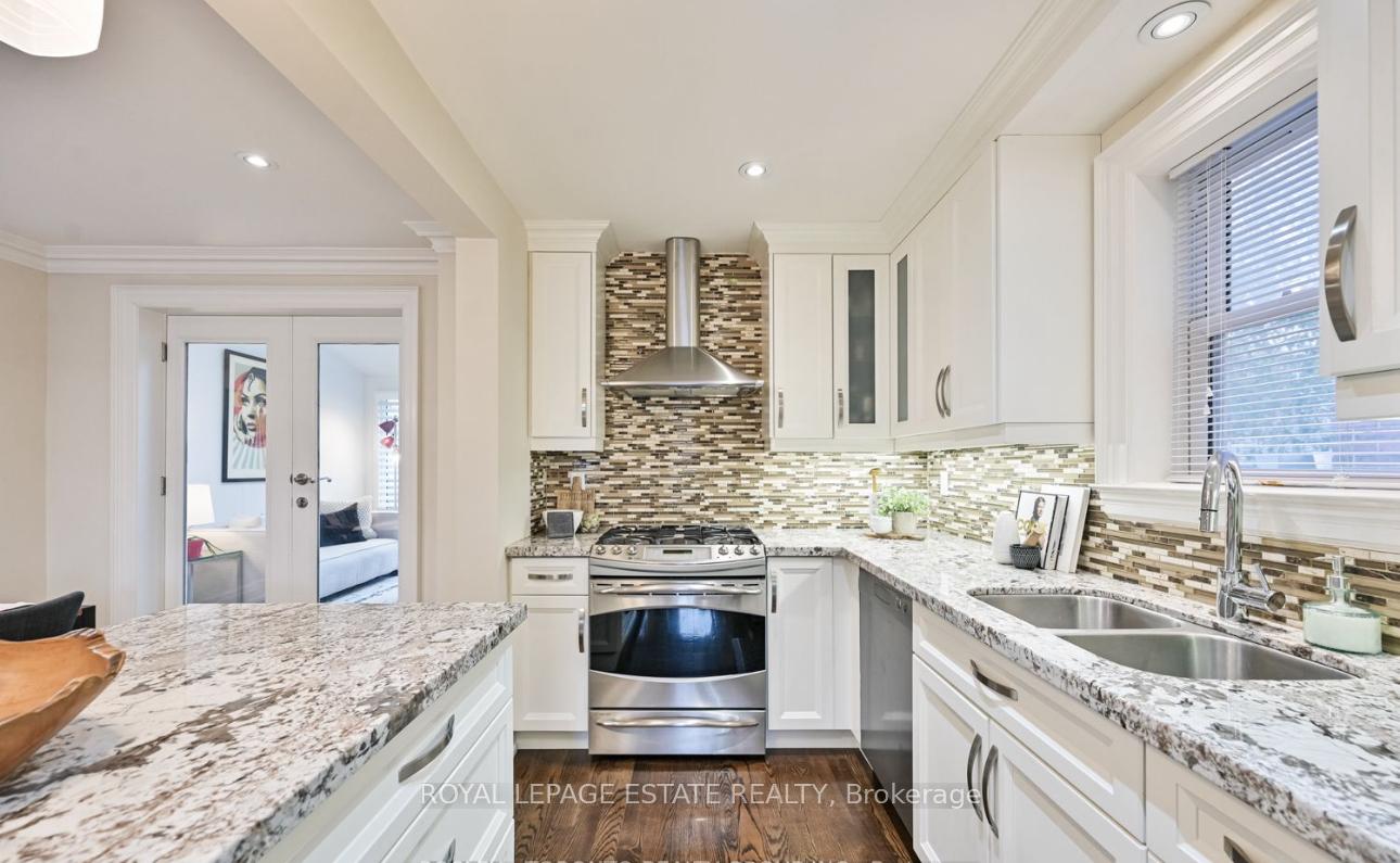 Photo 11 of 274 Laird Drive, Toronto, Leaside — HOMEH