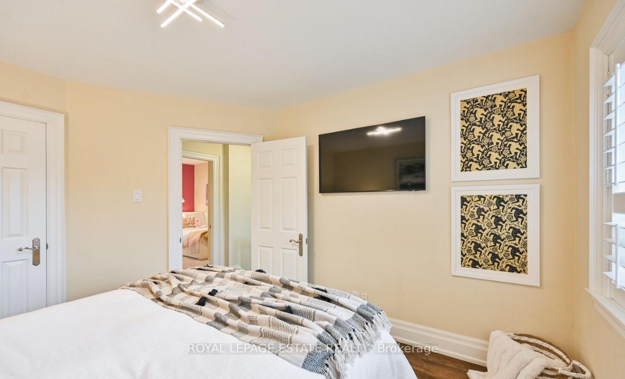 Photo 17 of 274 Laird Drive, Toronto, Leaside — HOMEH