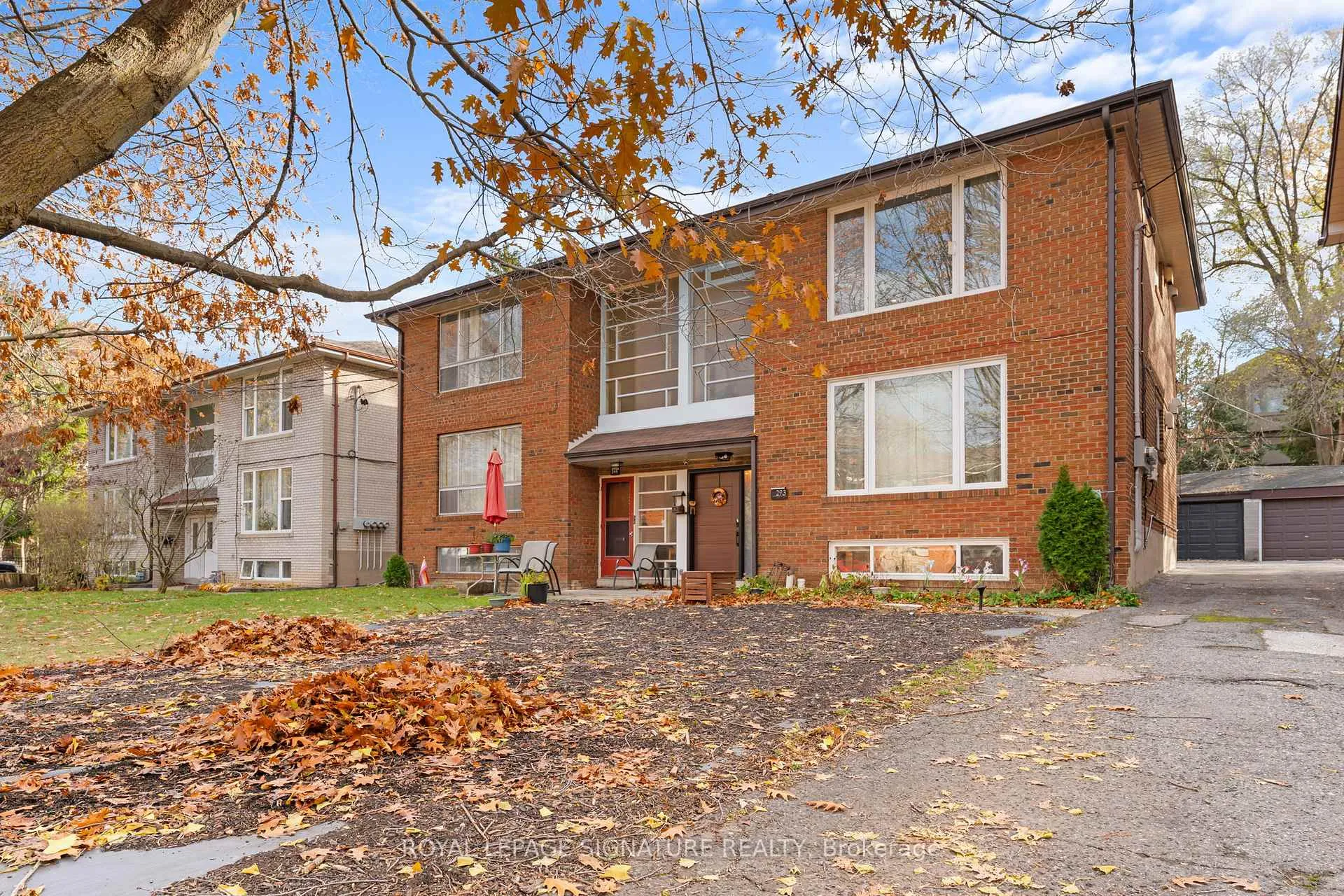 Front of Unit BSMT, 293 Glenforest Road