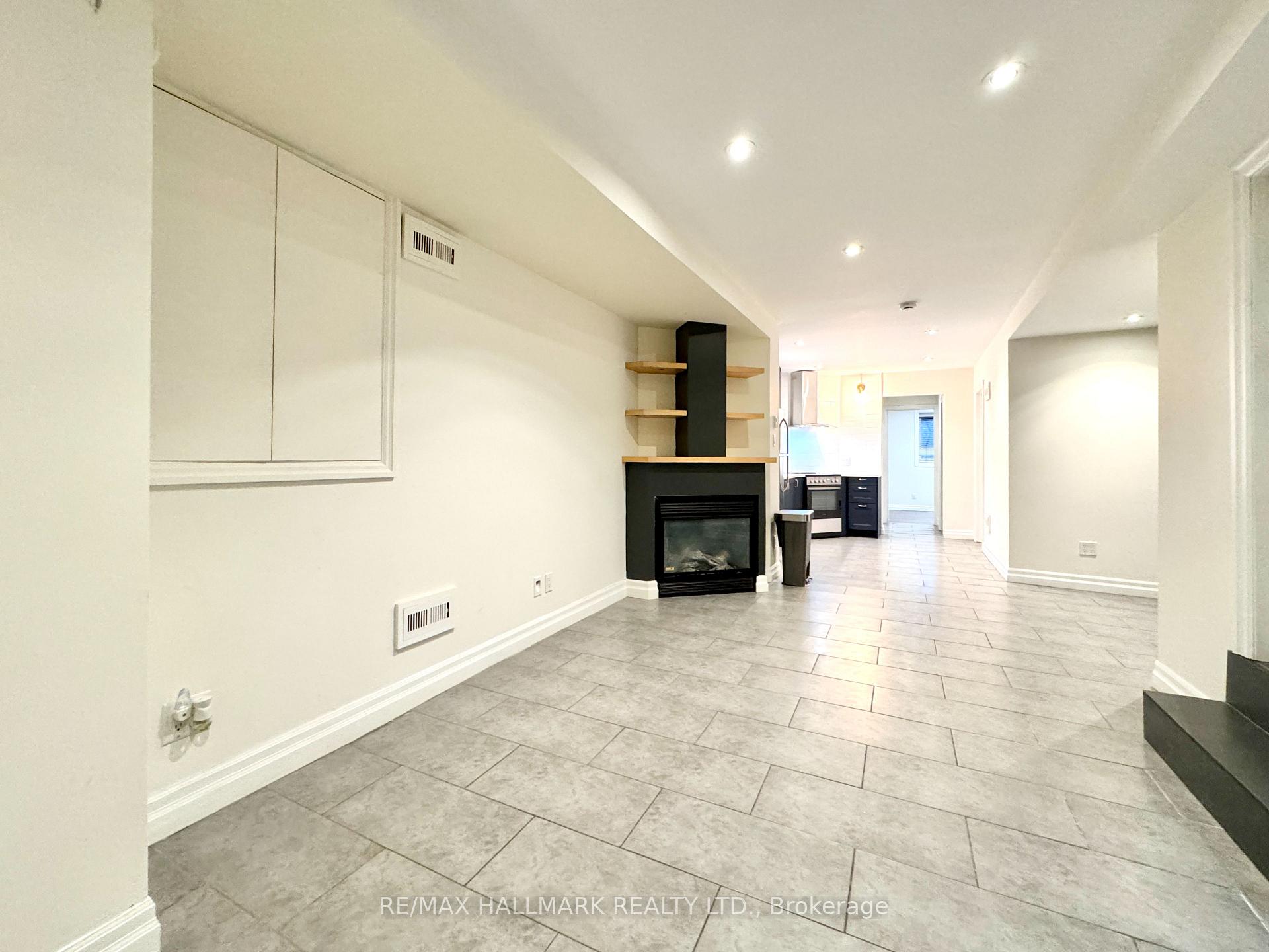 Photo 10 of Unit Lower, 140 Collier Street, Toronto, Rosedale-Moore Park — HOMEH