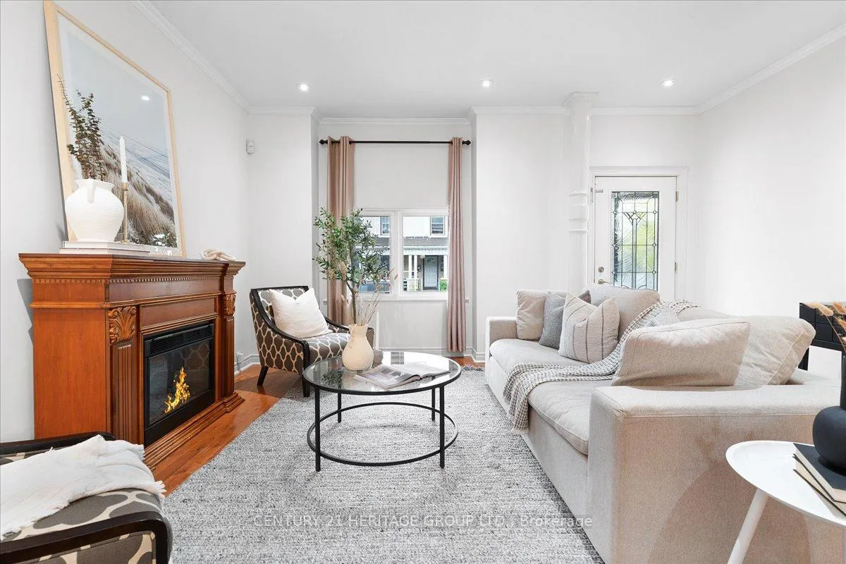 Photo 4 of 336 Emerald Street N, Hamilton, Landsdale — HOMEH